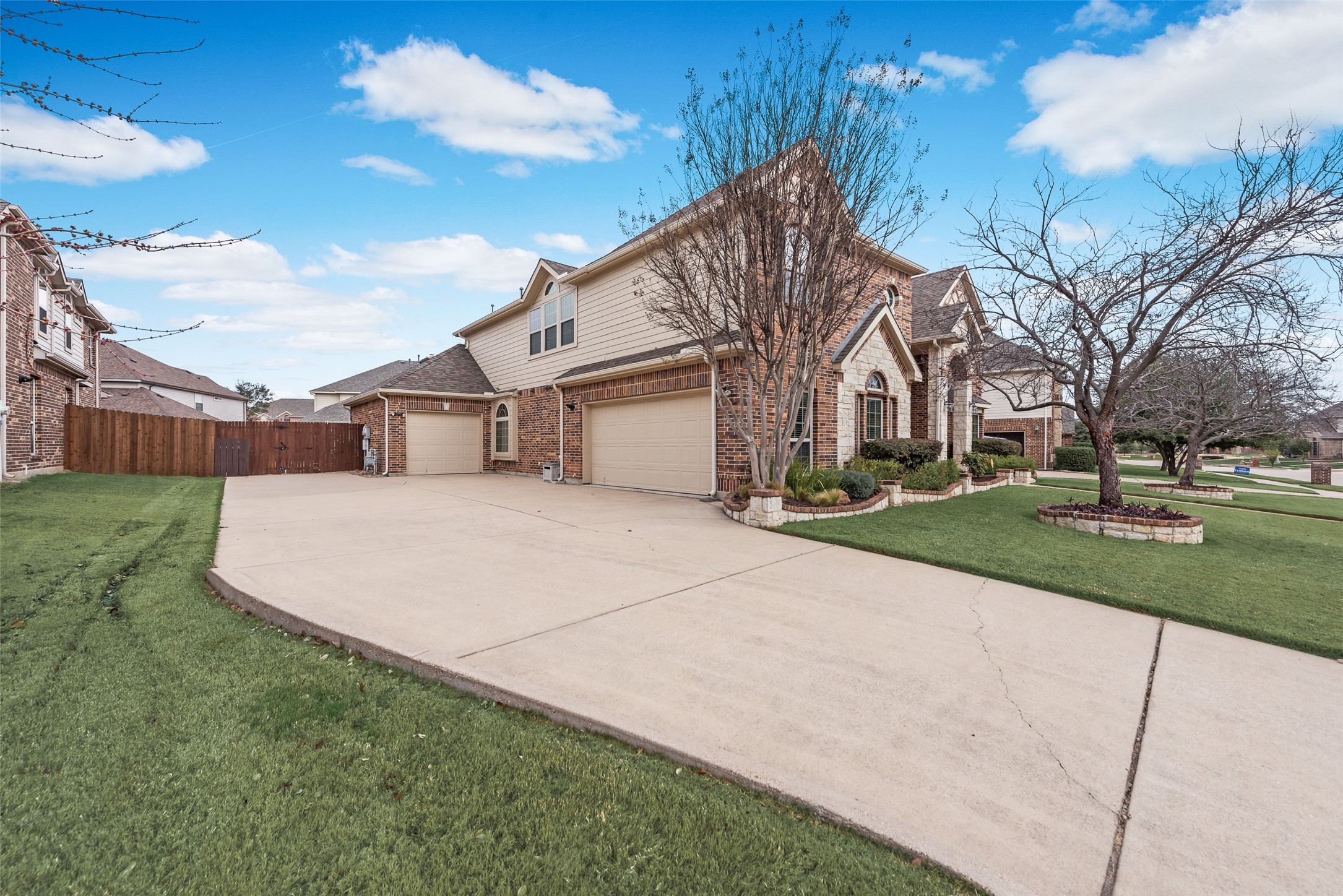 5207 Cool River Court