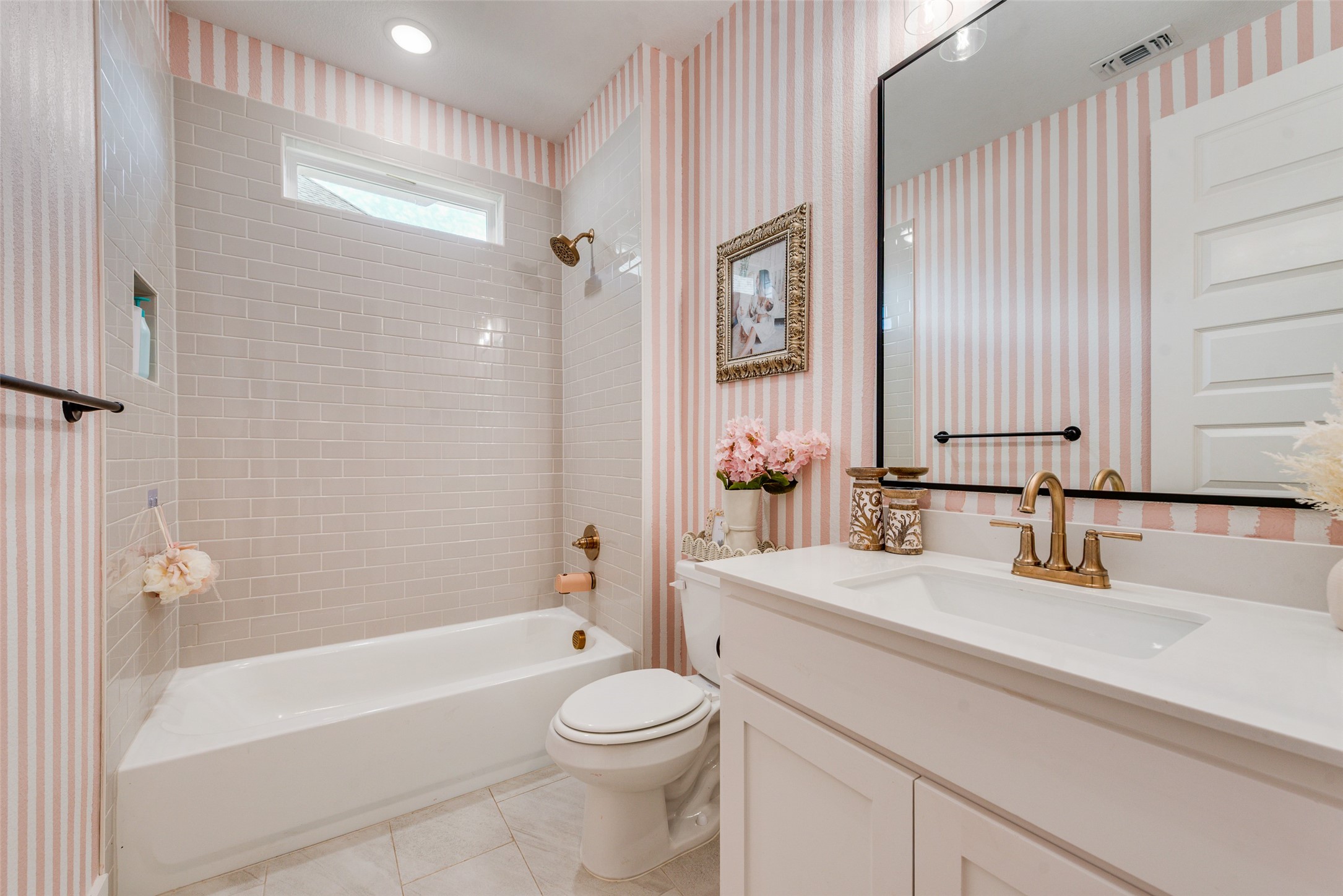 217 Observation Drive N