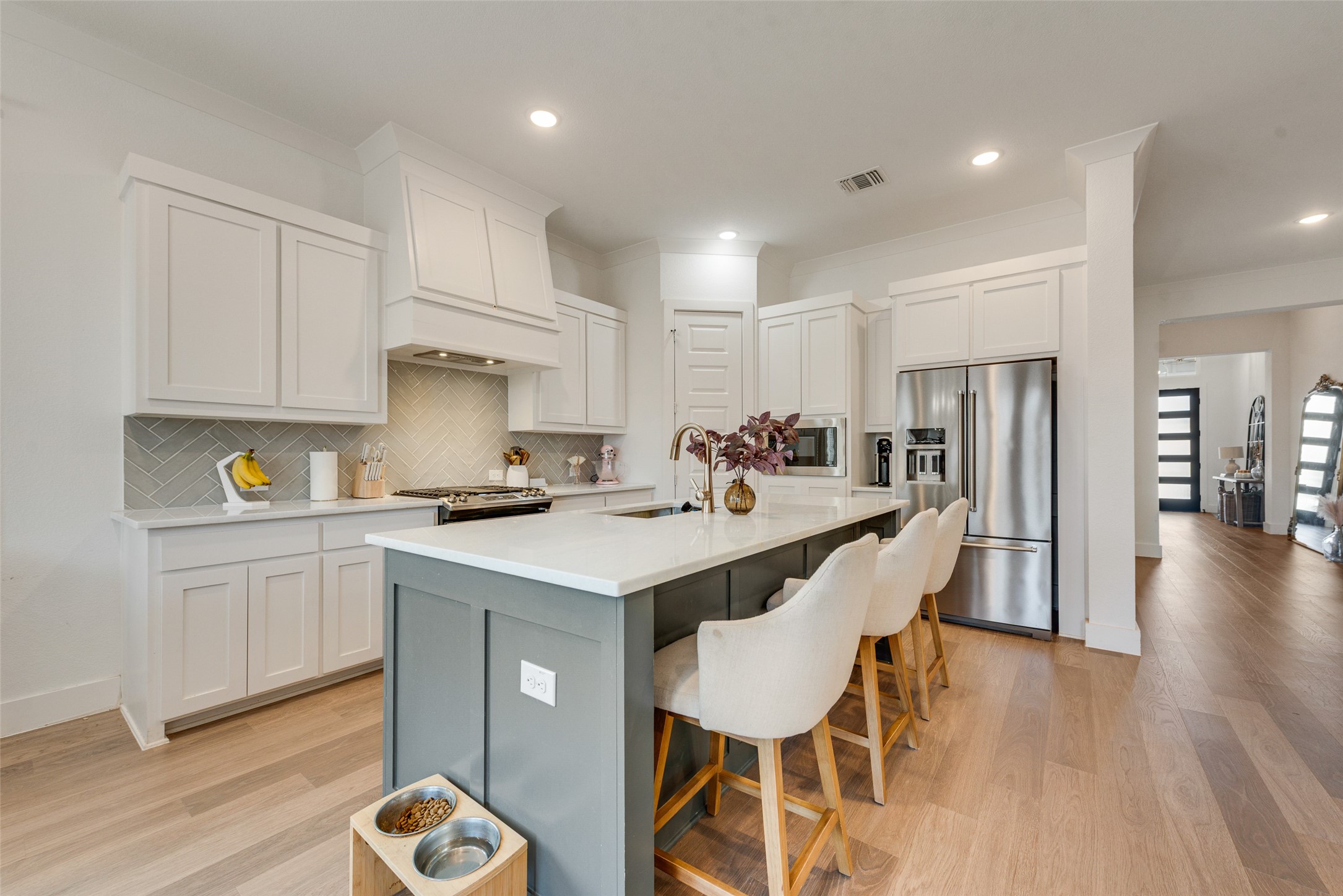 217 Observation Drive N