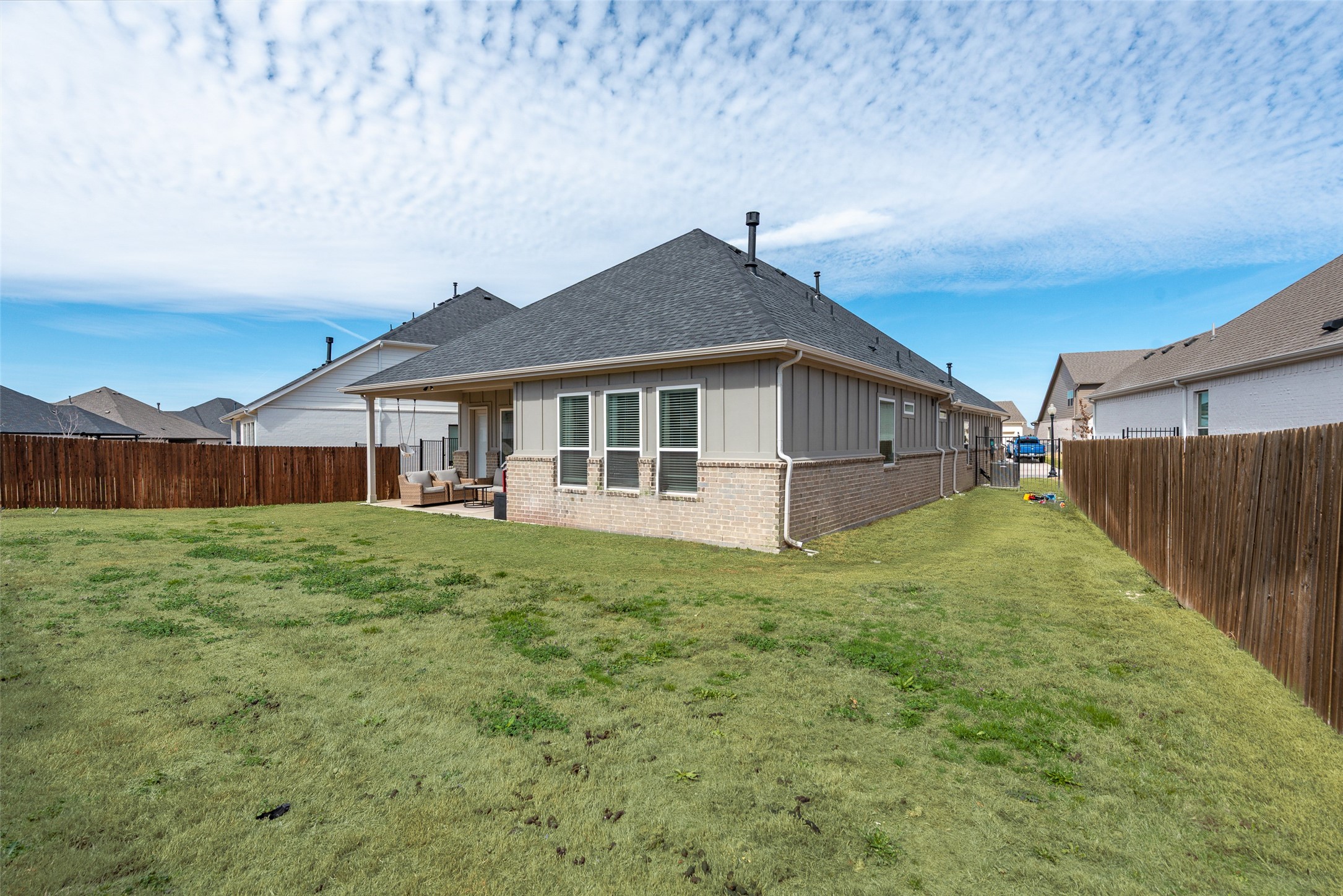 217 Observation Drive N