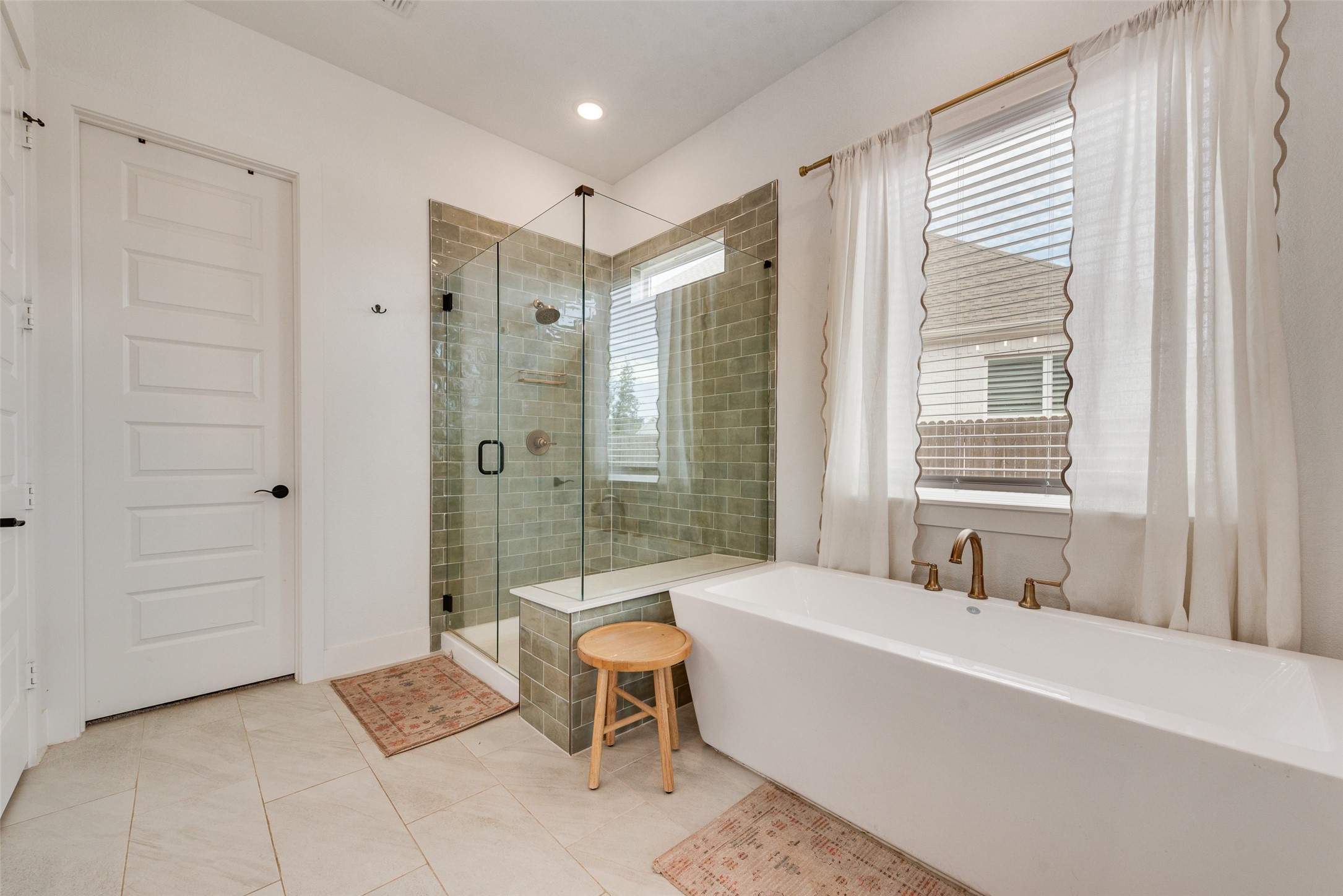 217 Observation Drive N