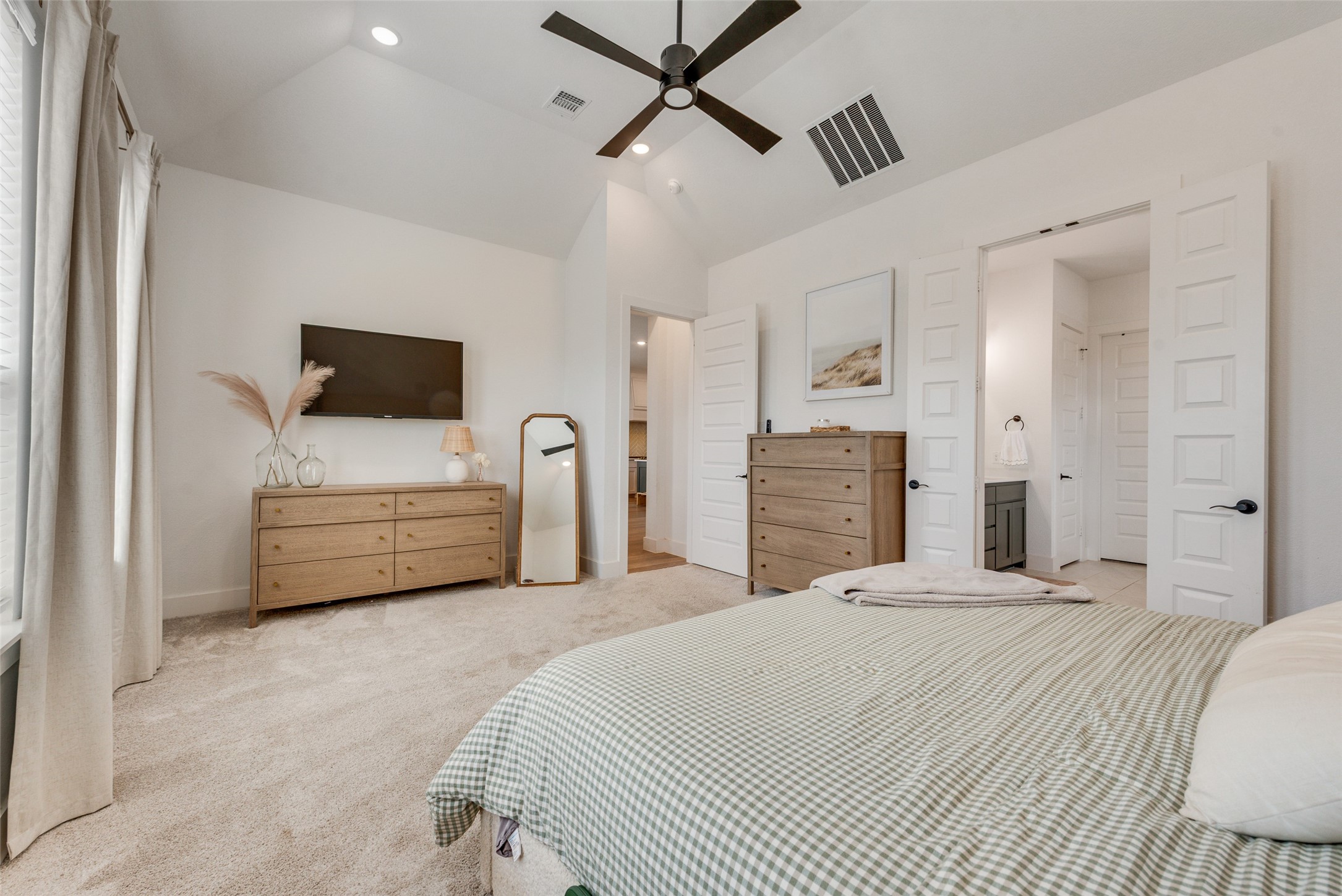 217 Observation Drive N