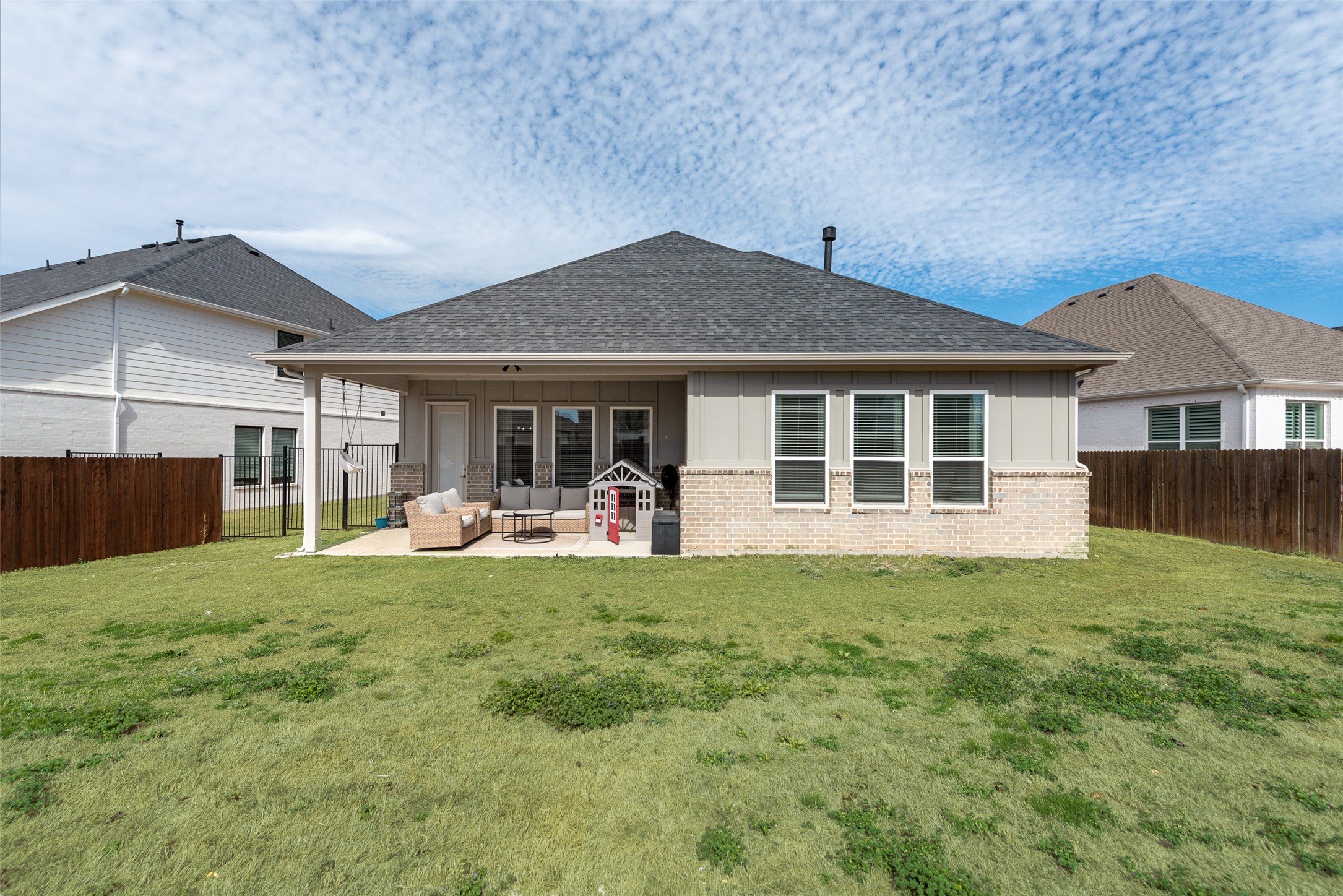217 Observation Drive N