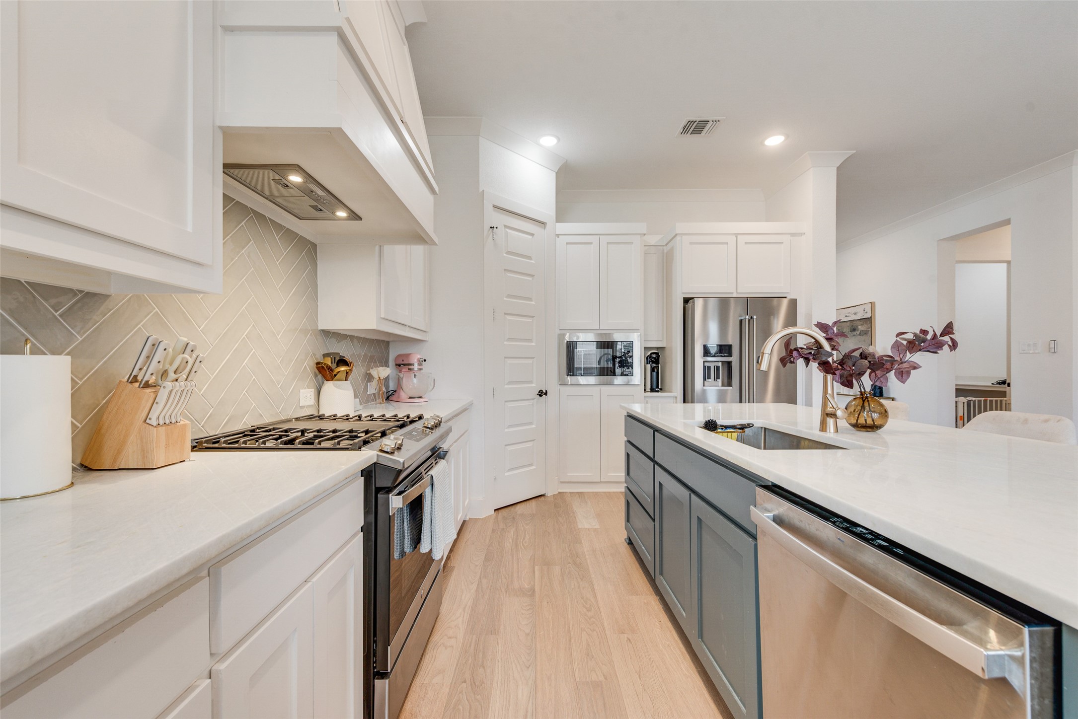 217 Observation Drive N