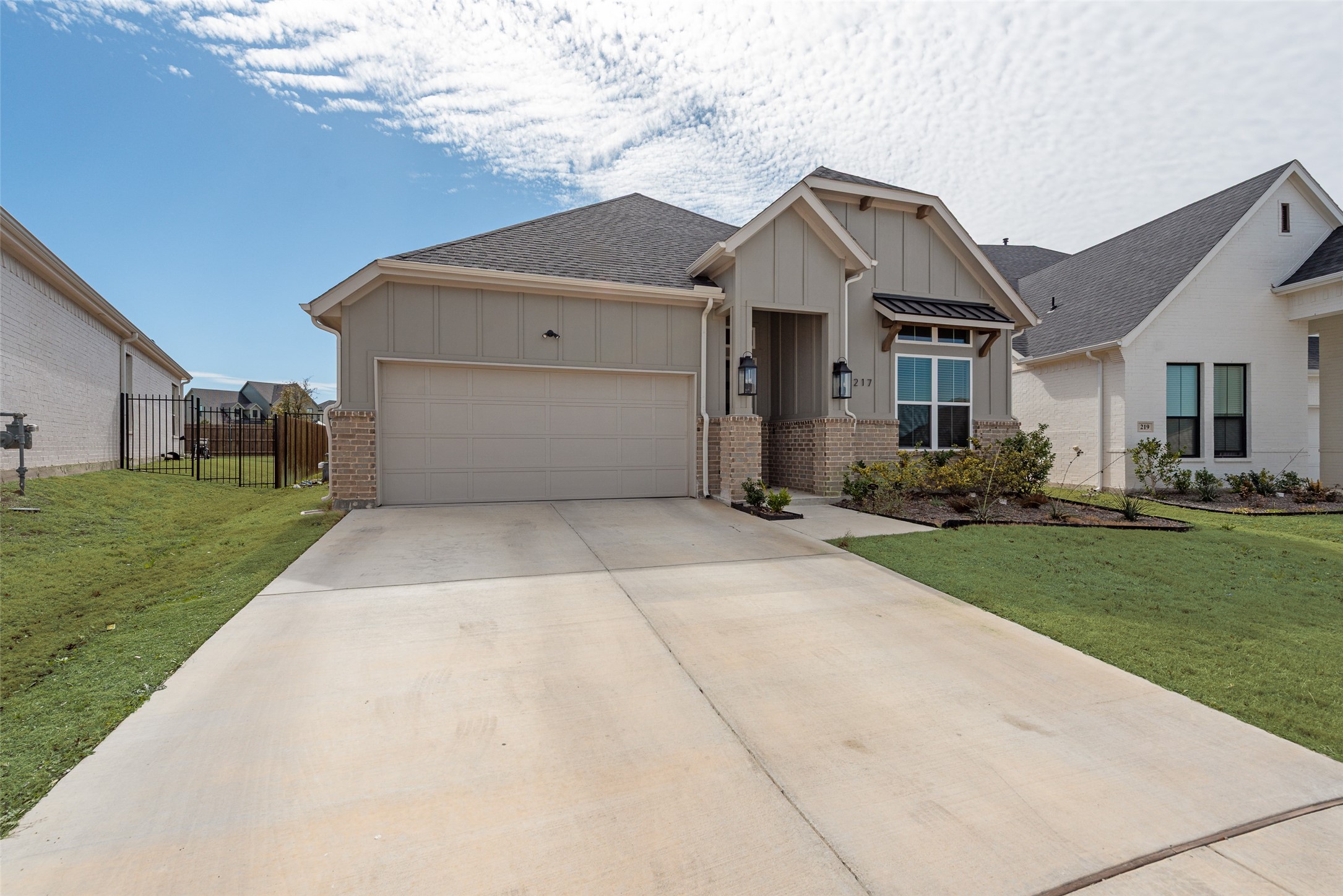 217 Observation Drive N