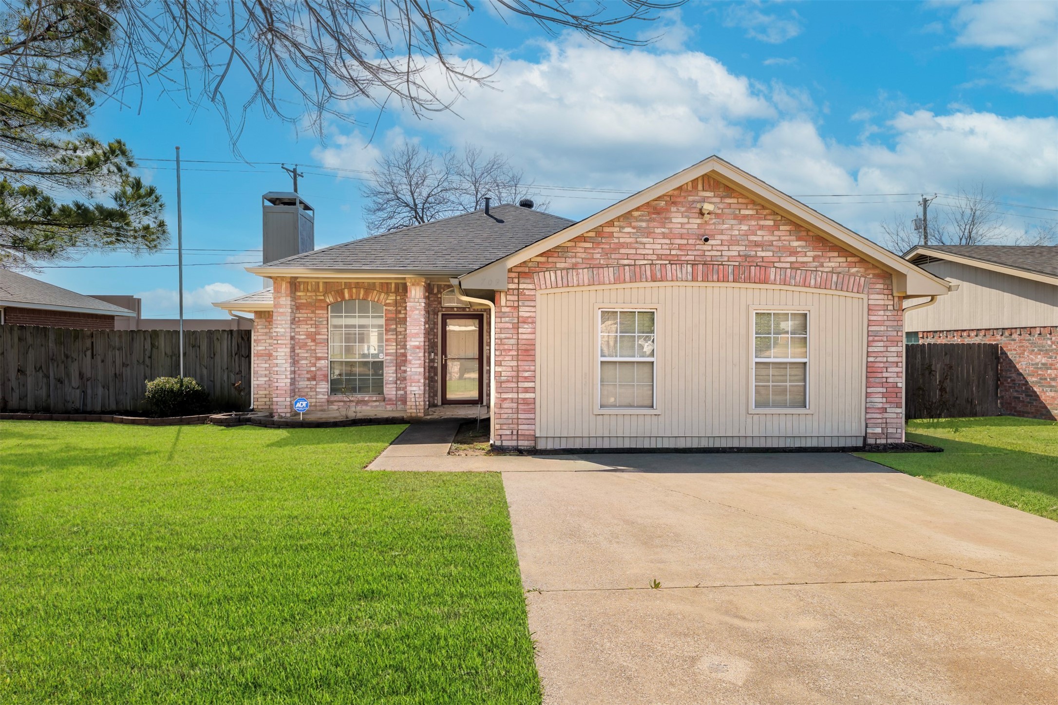 709 Raywood Drive