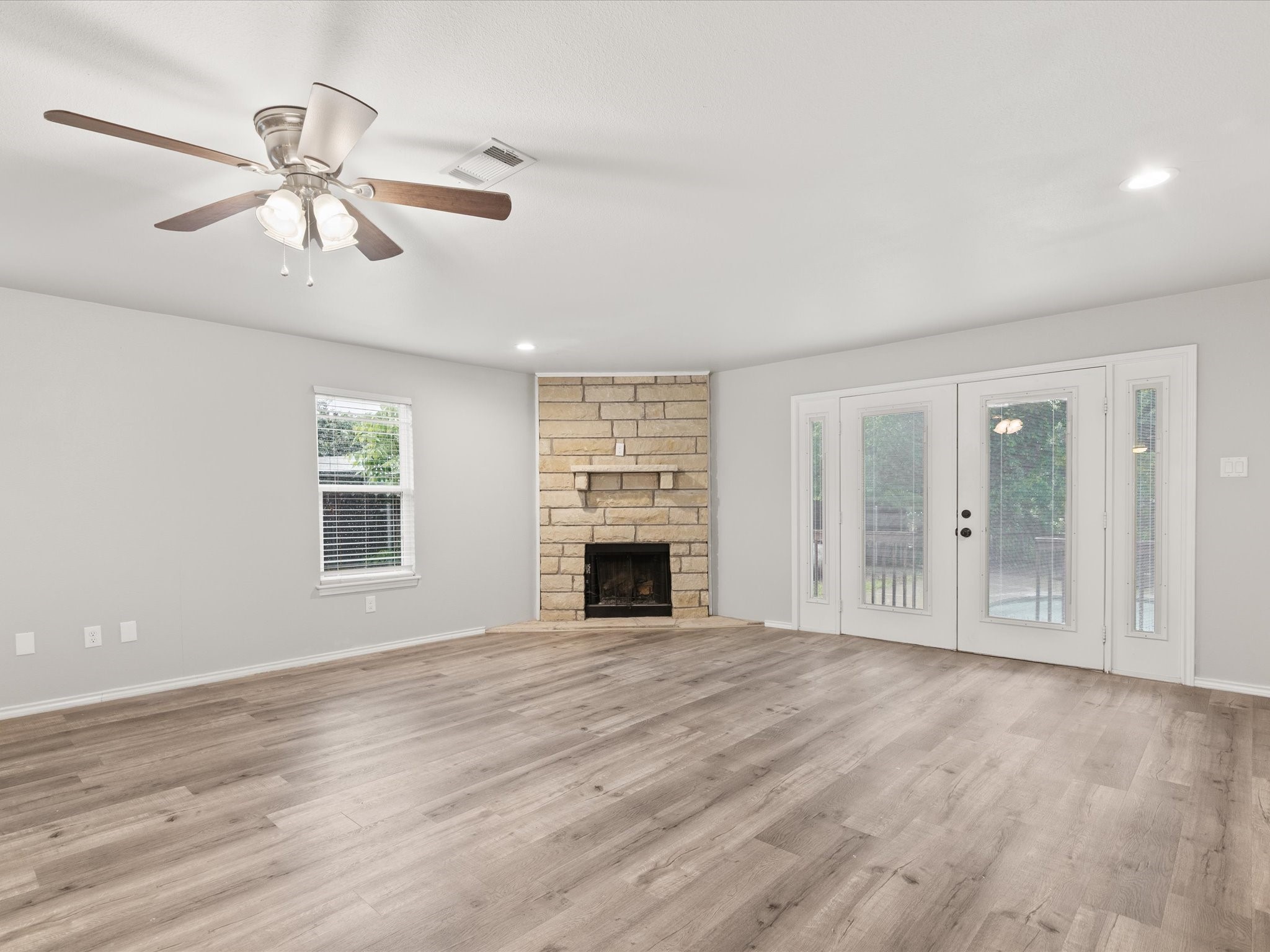 4404 W Fernwood Court