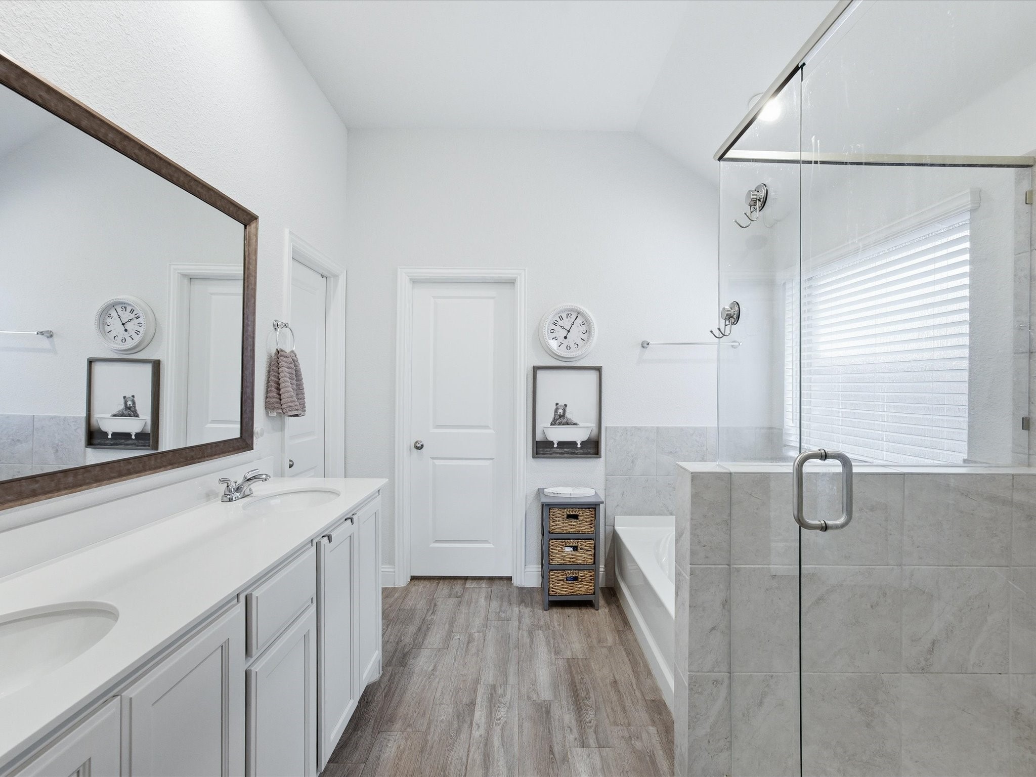 14932 Nightmist Road