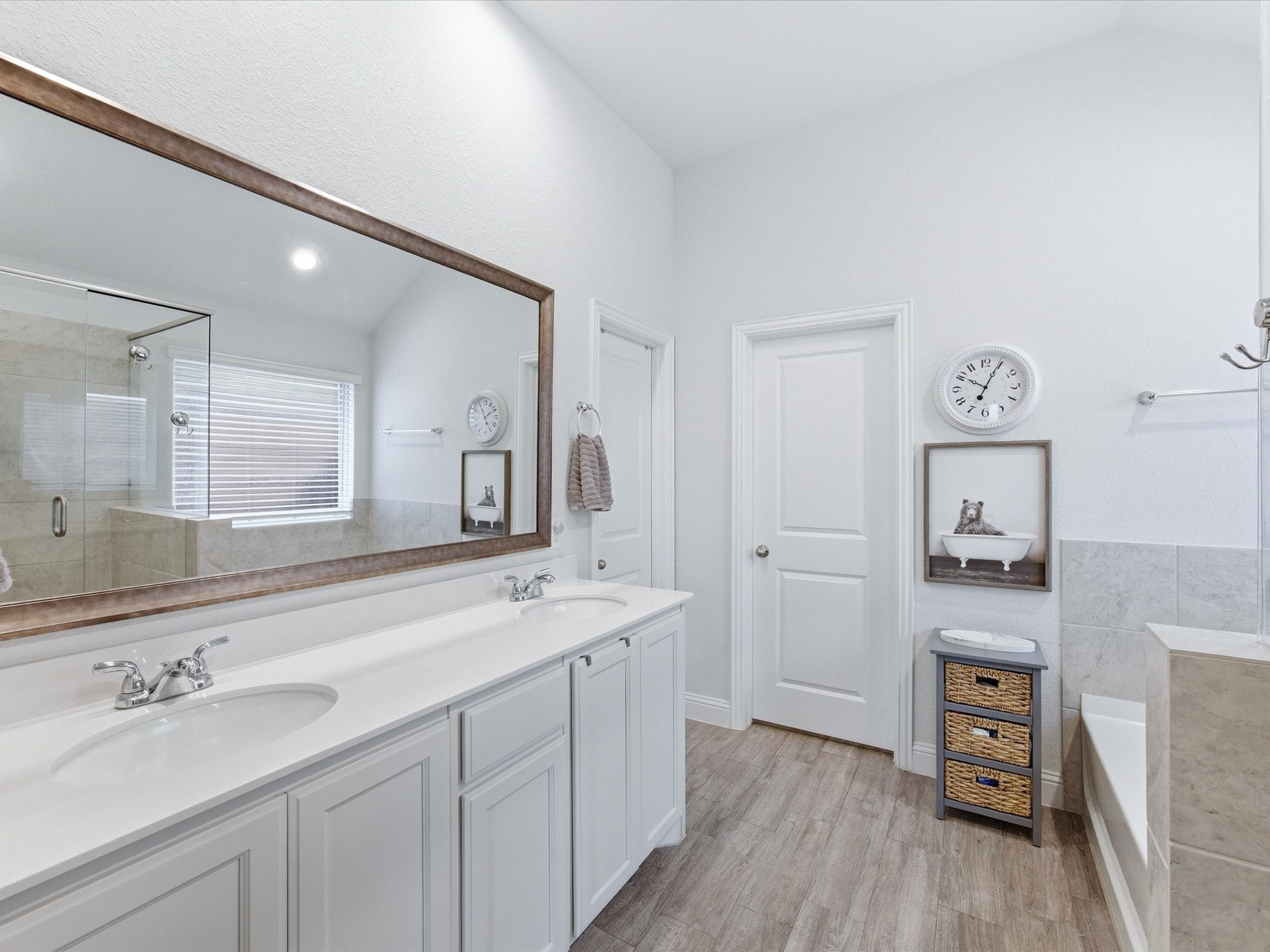 14932 Nightmist Road