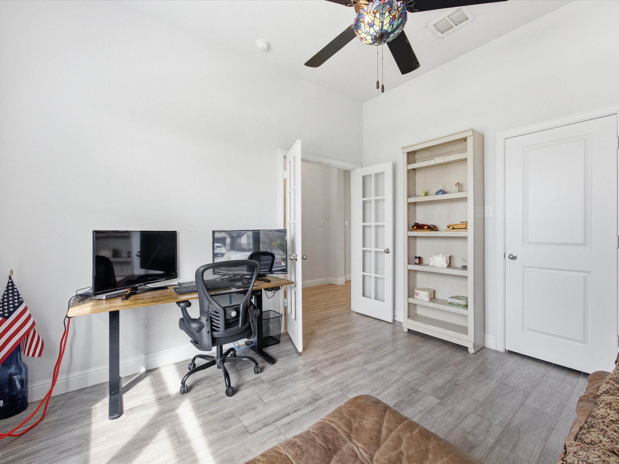 14932 Nightmist Road