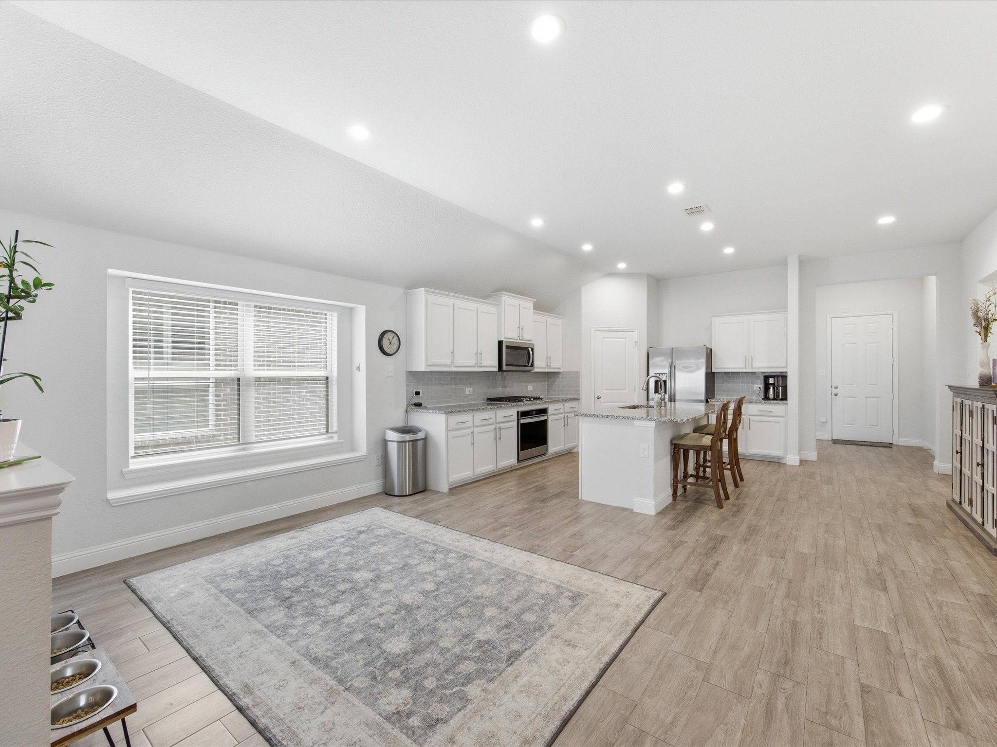 14932 Nightmist Road