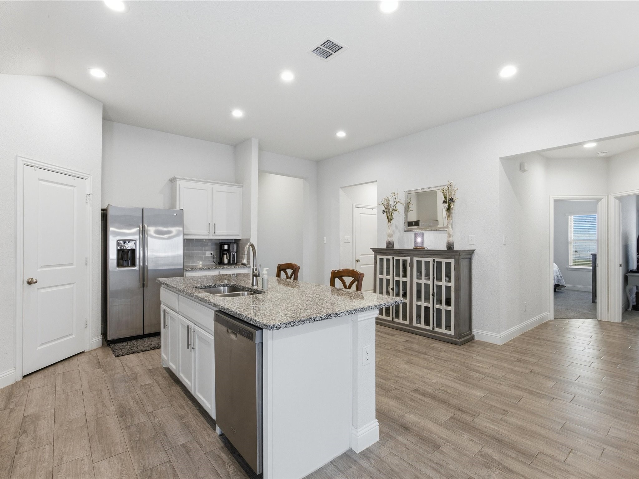 14932 Nightmist Road