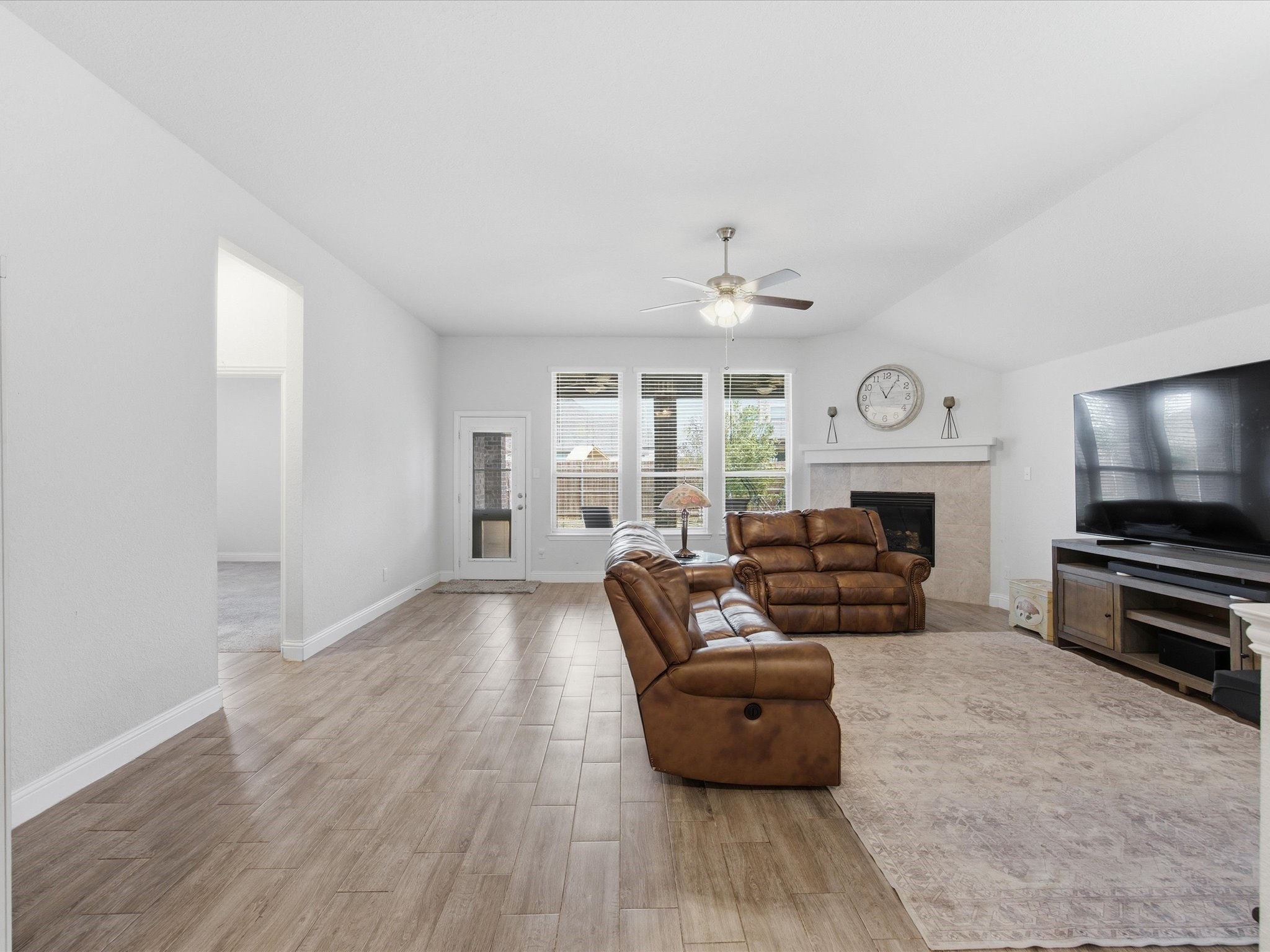 14932 Nightmist Road