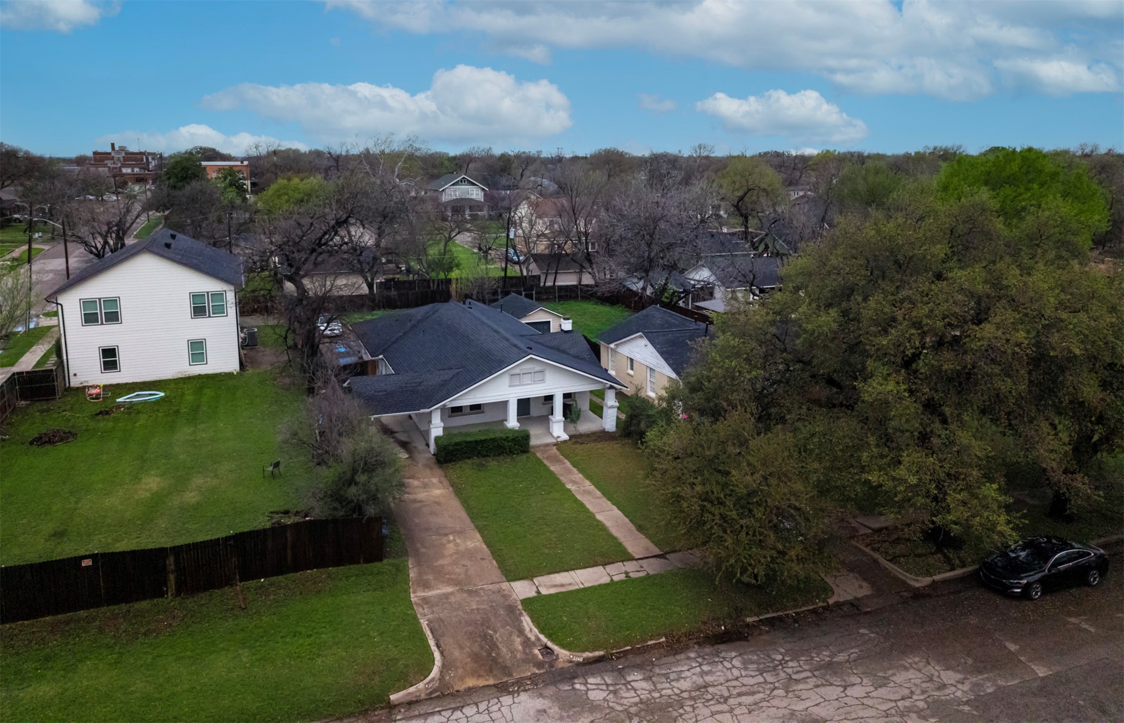 3240 Lipscomb Street