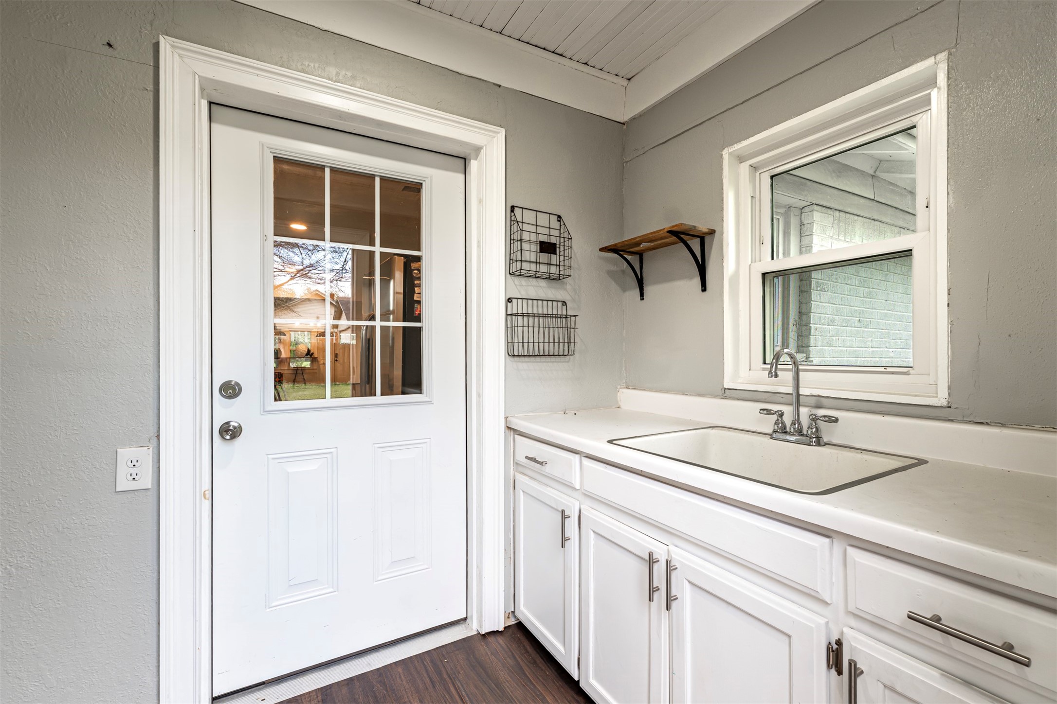 3240 Lipscomb Street