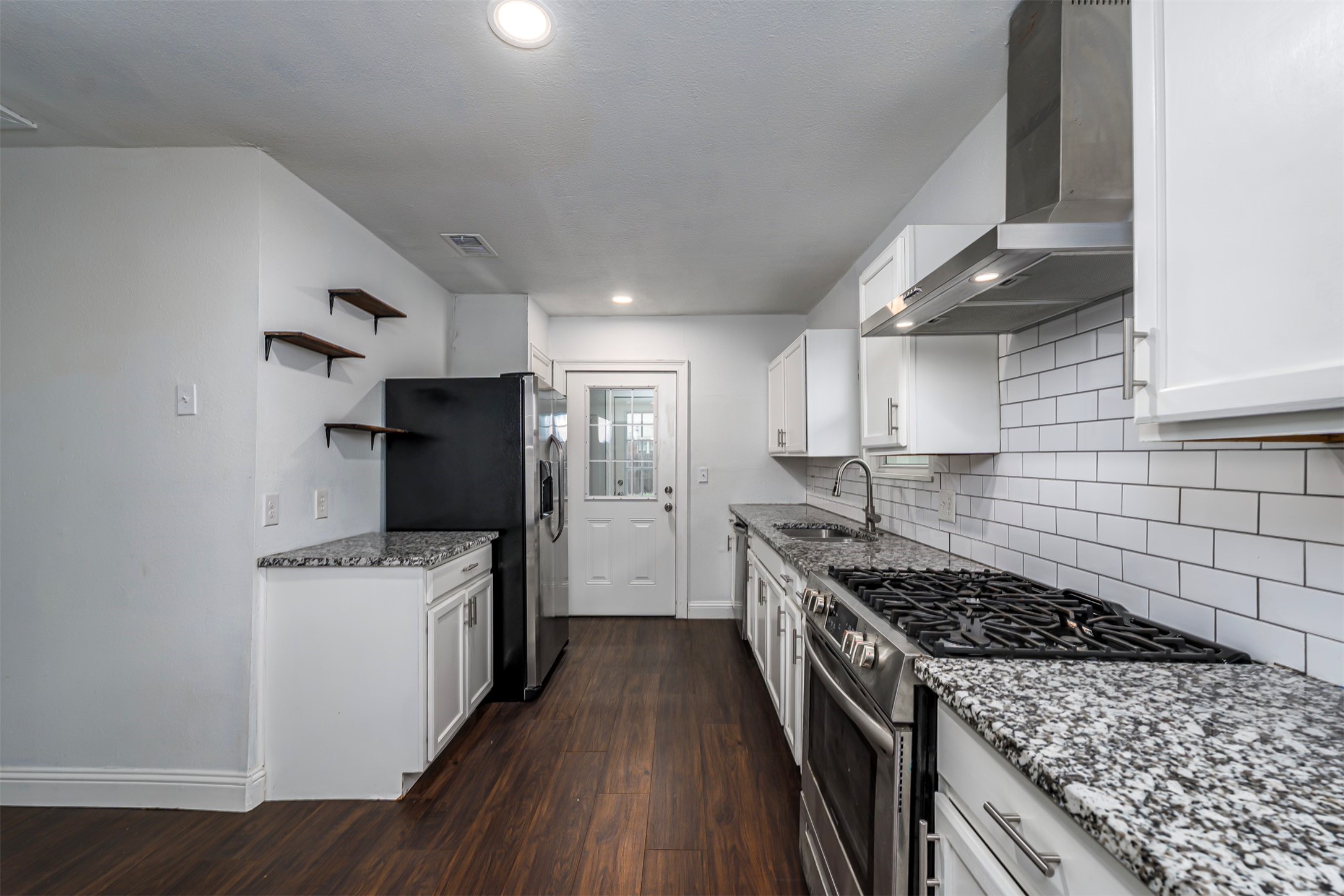 3240 Lipscomb Street