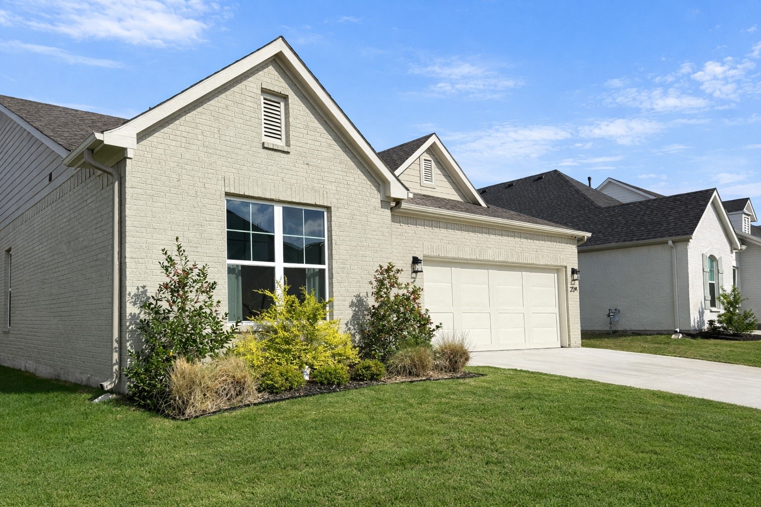 234 Observation Drive N