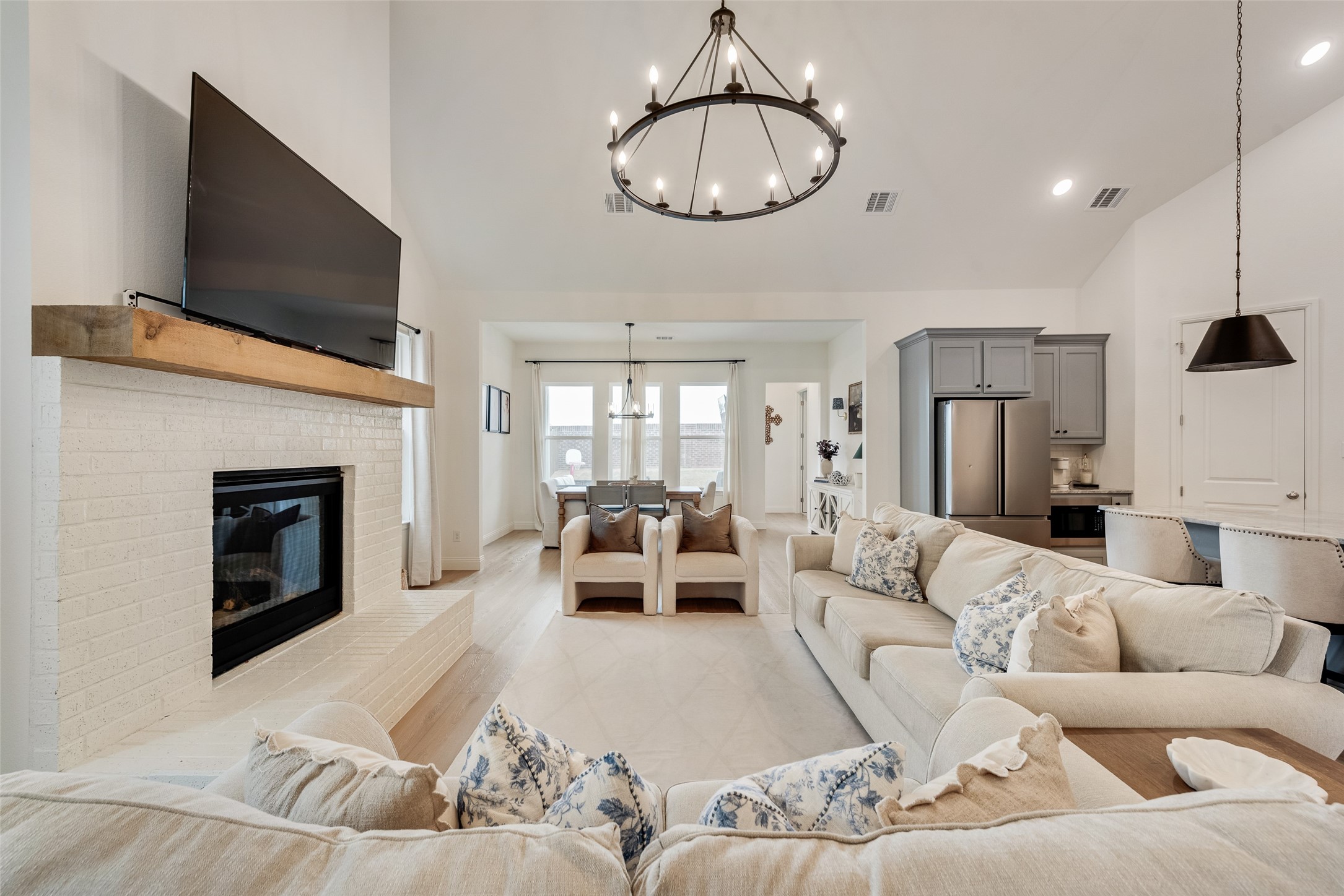 234 Observation Drive N