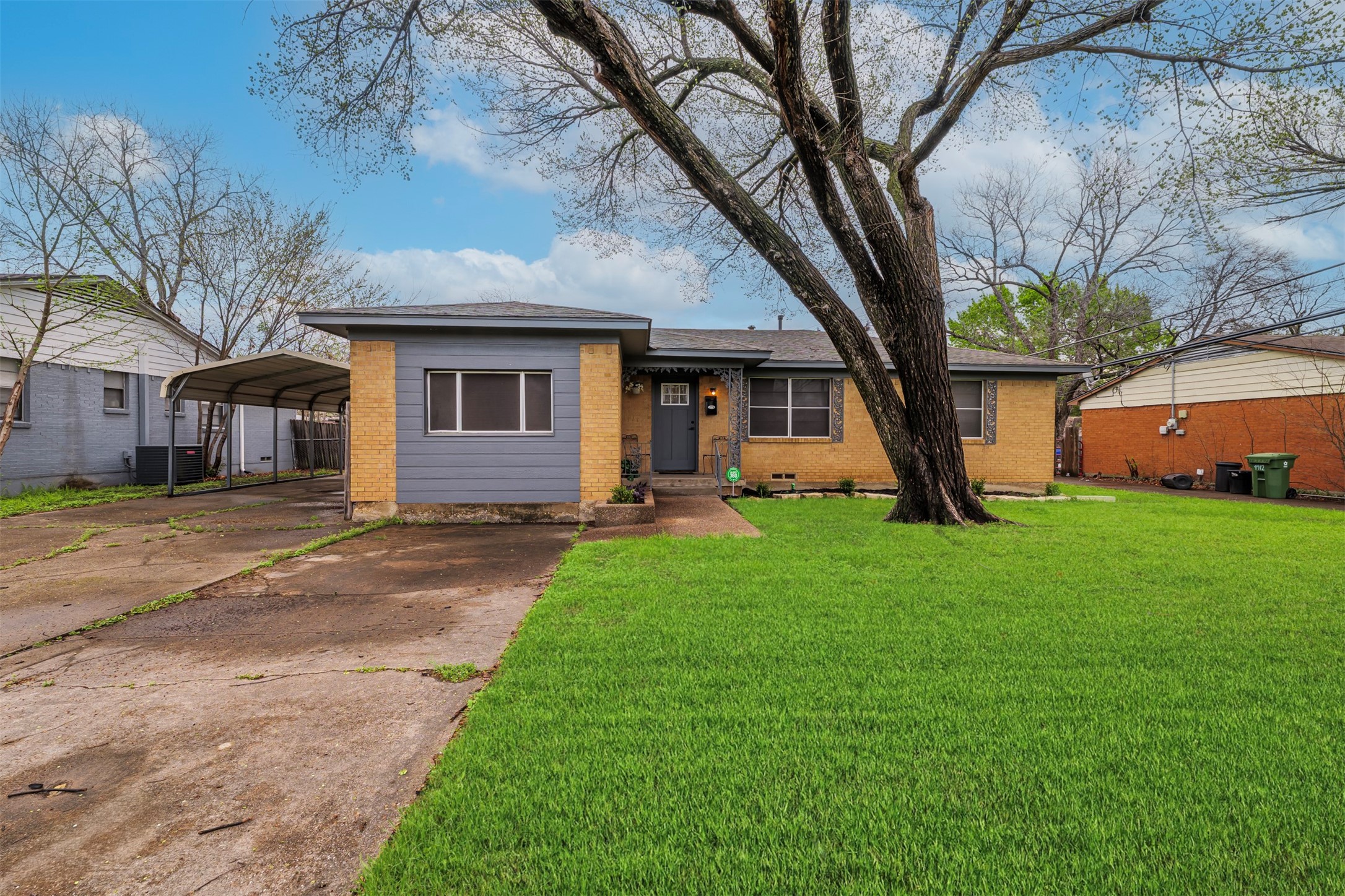 4916 Susan Lee Lane
