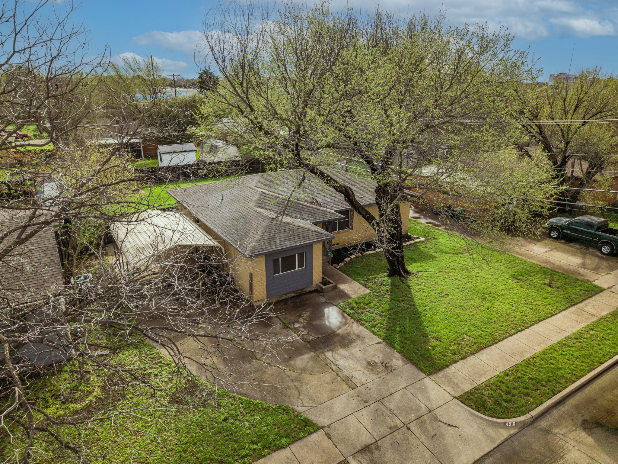 4916 Susan Lee Lane