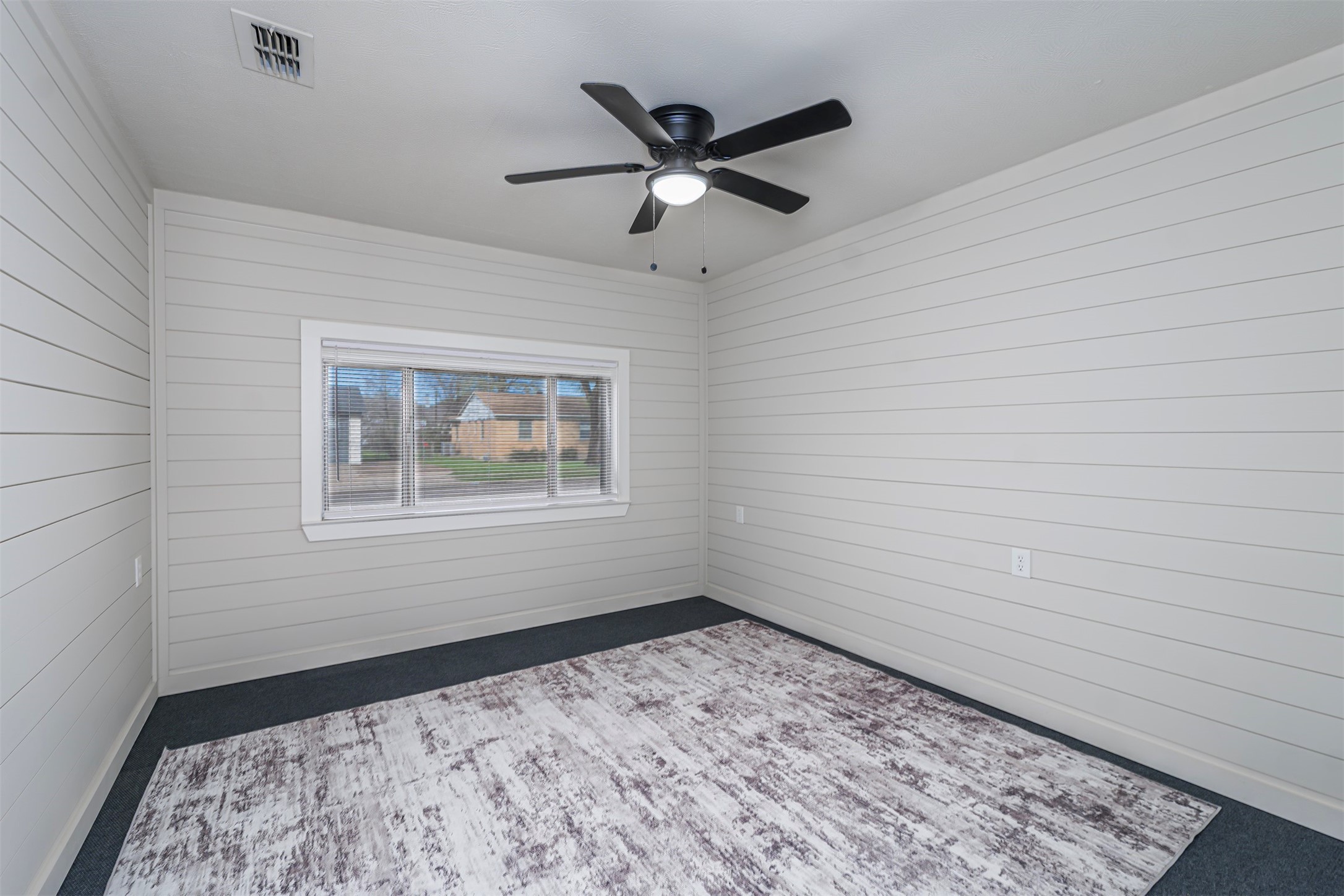 4916 Susan Lee Lane