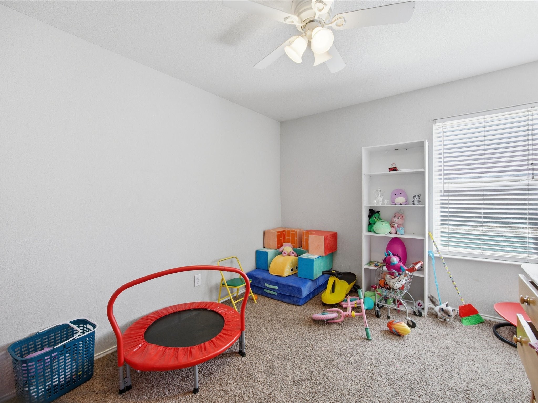 210 Wellington Trail