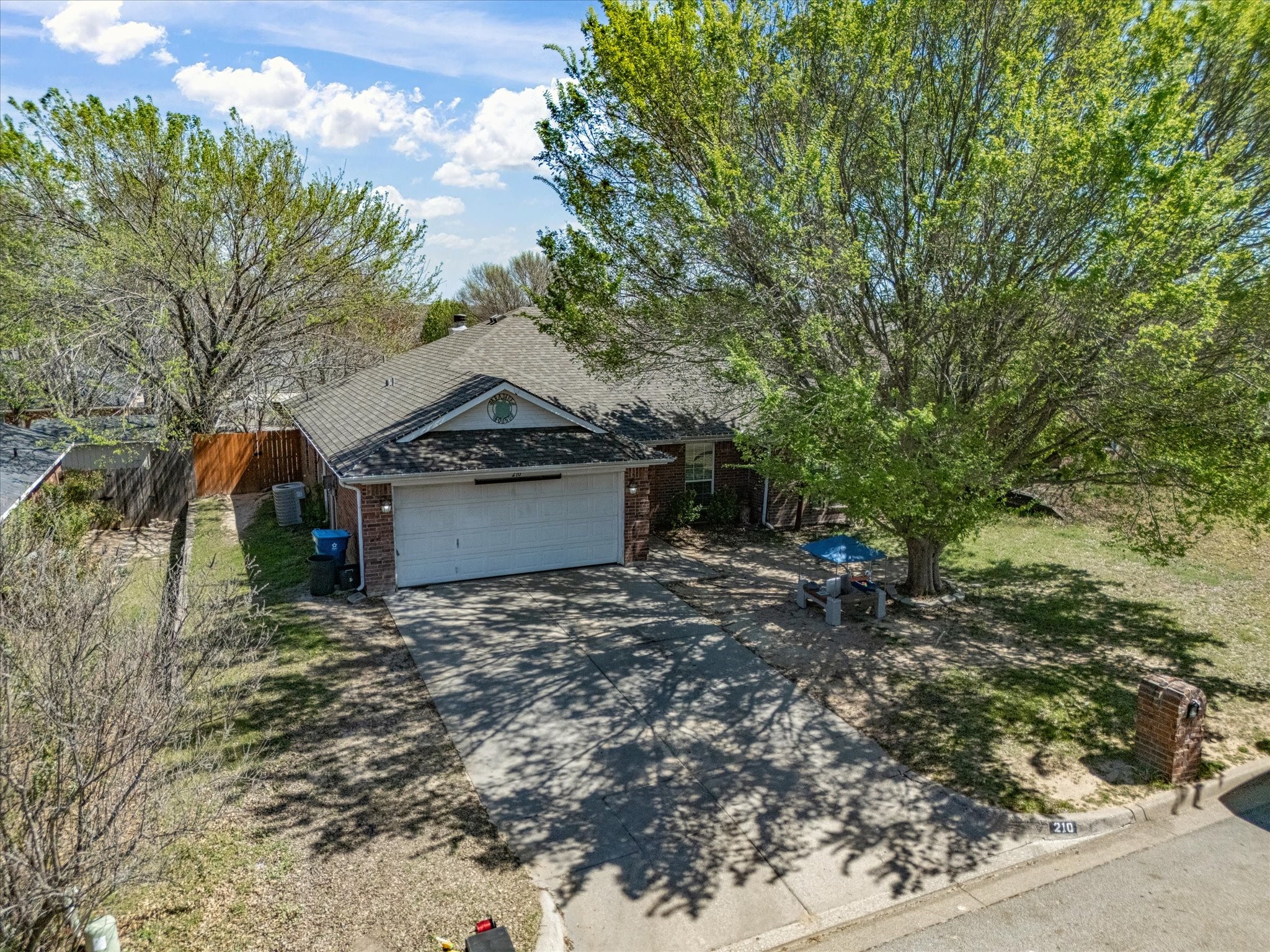 210 Wellington Trail