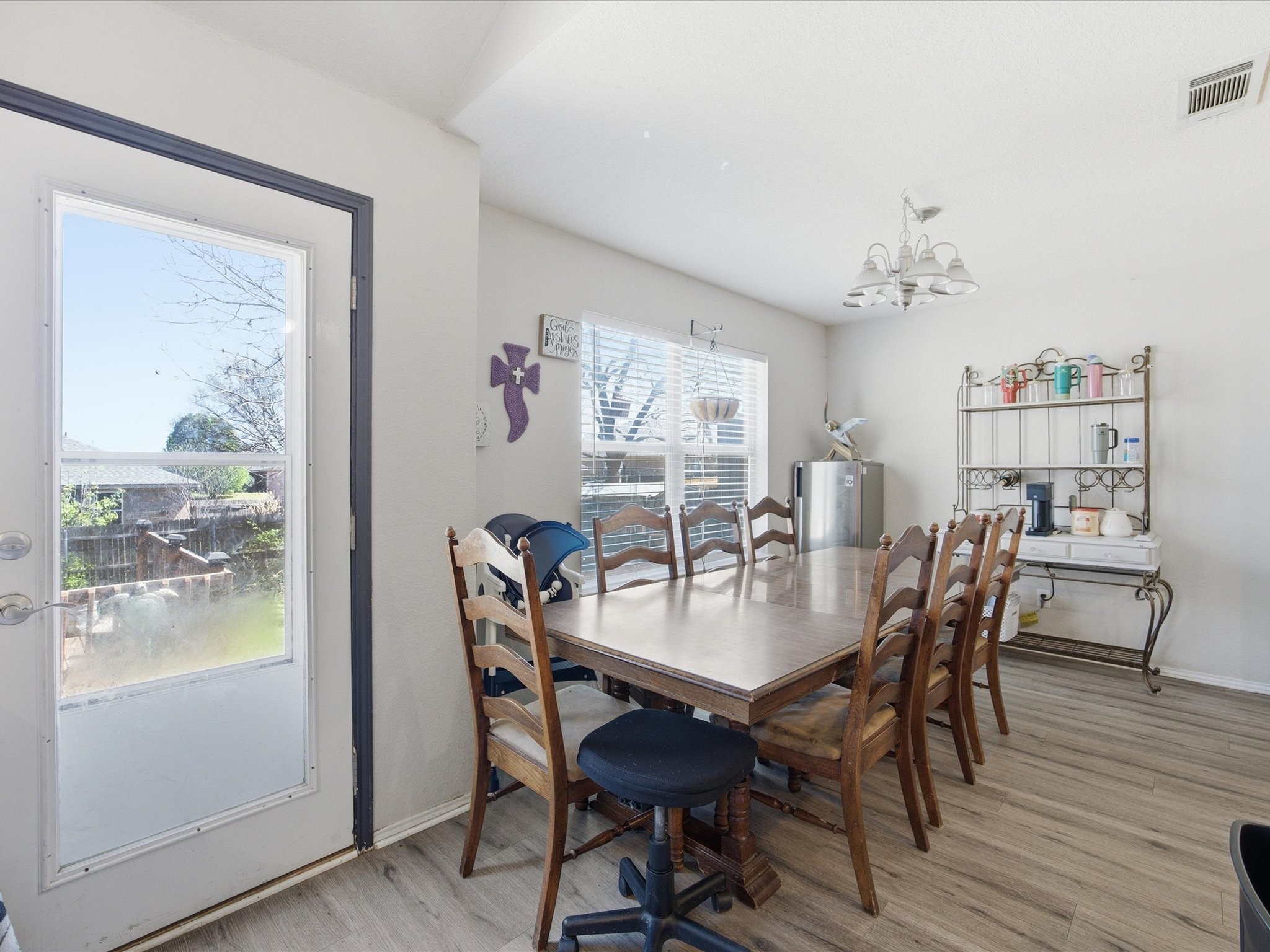 210 Wellington Trail