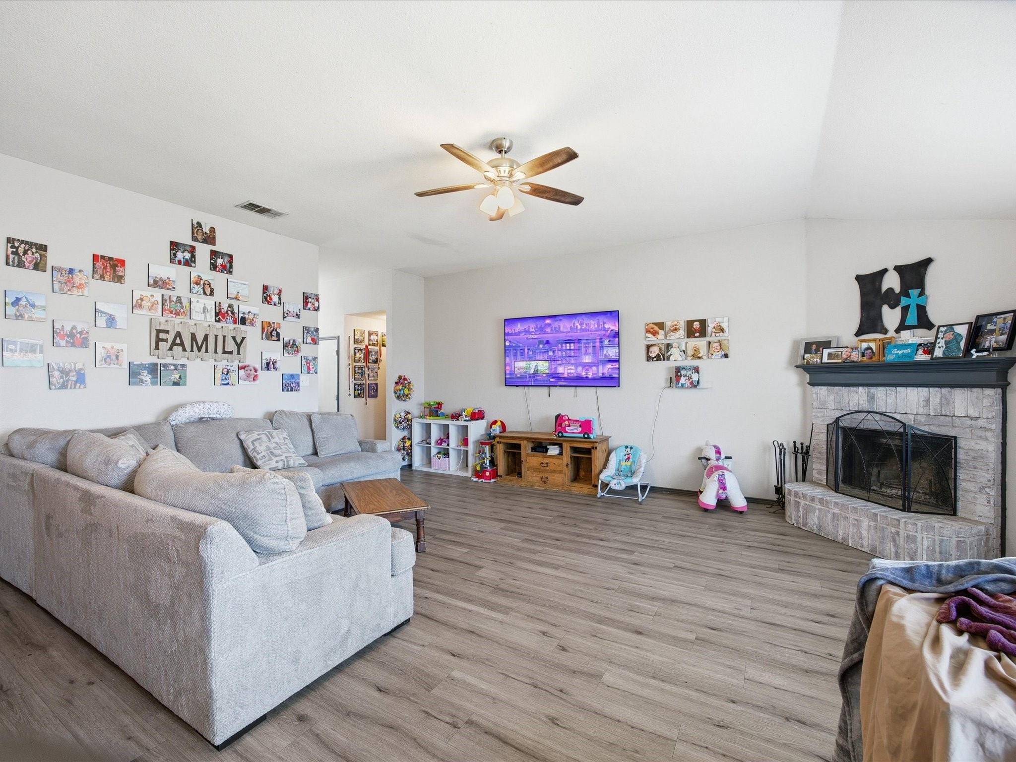 210 Wellington Trail