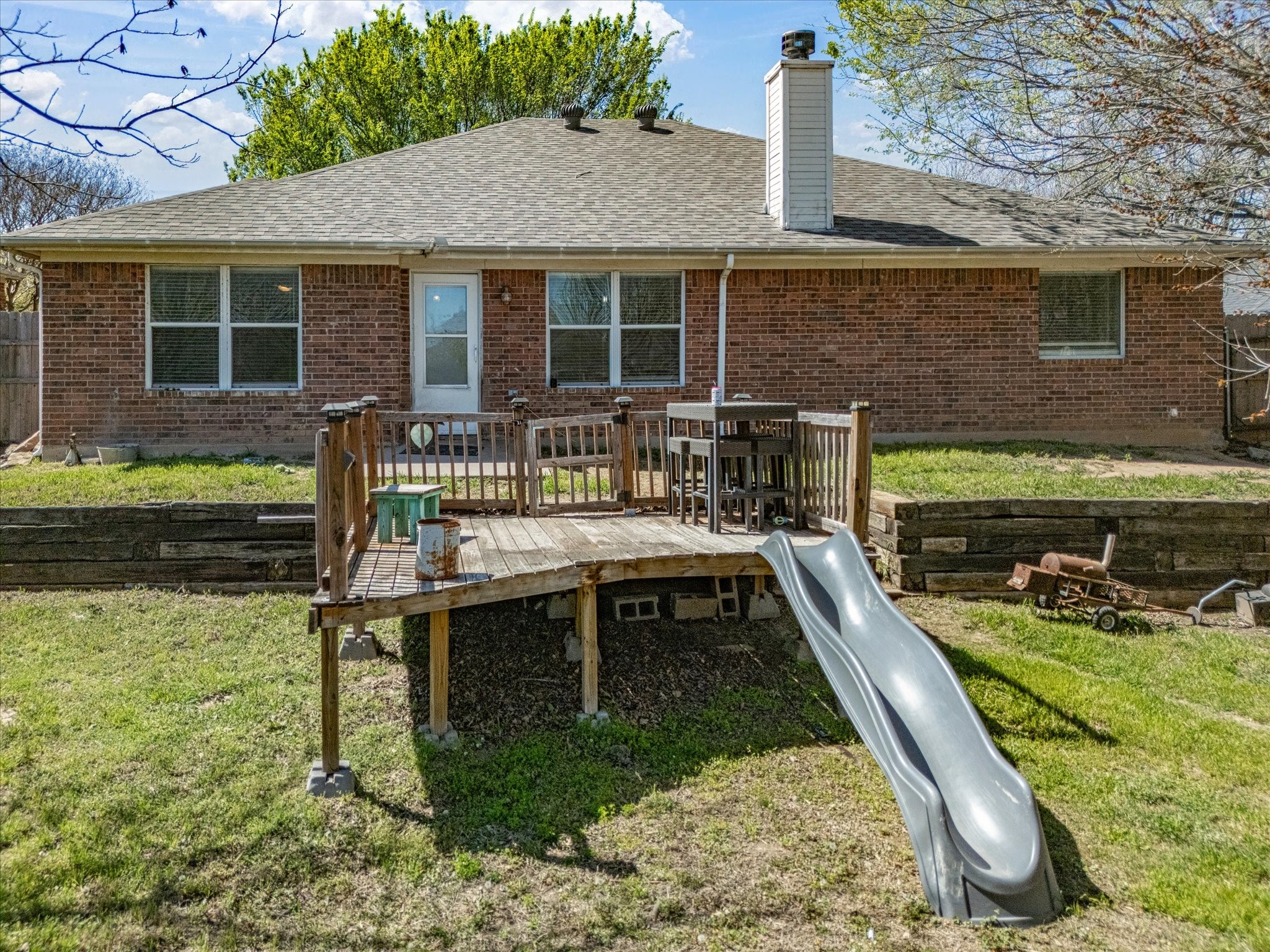 210 Wellington Trail