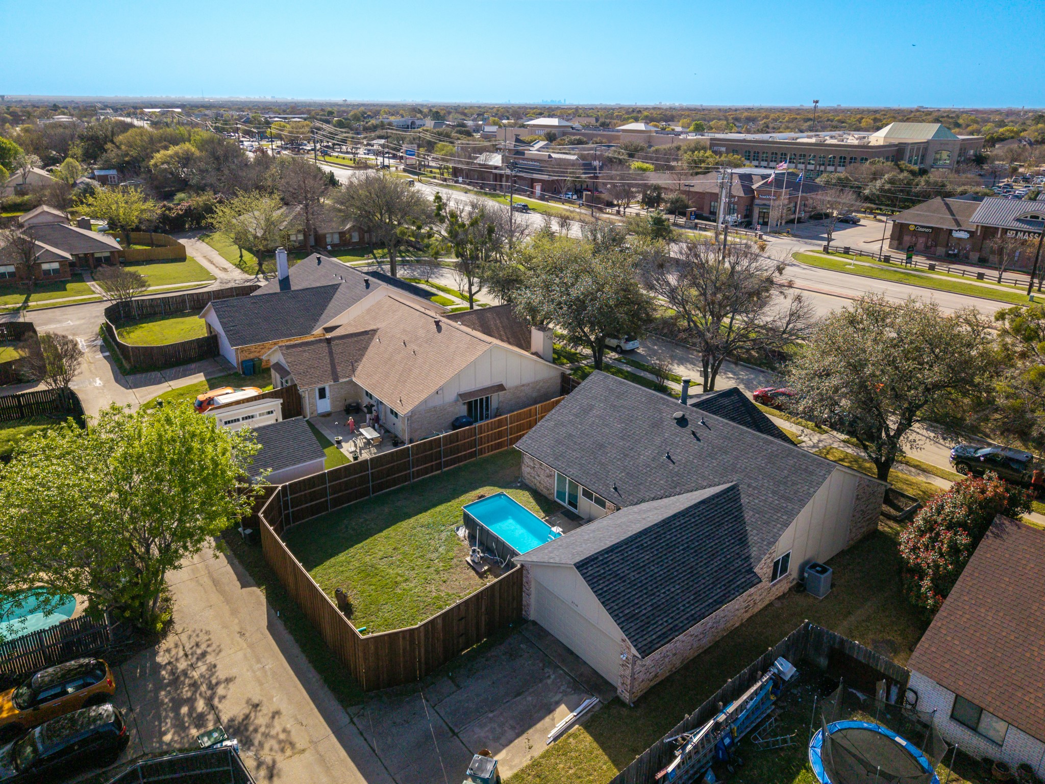 2908 Canterbury Lane