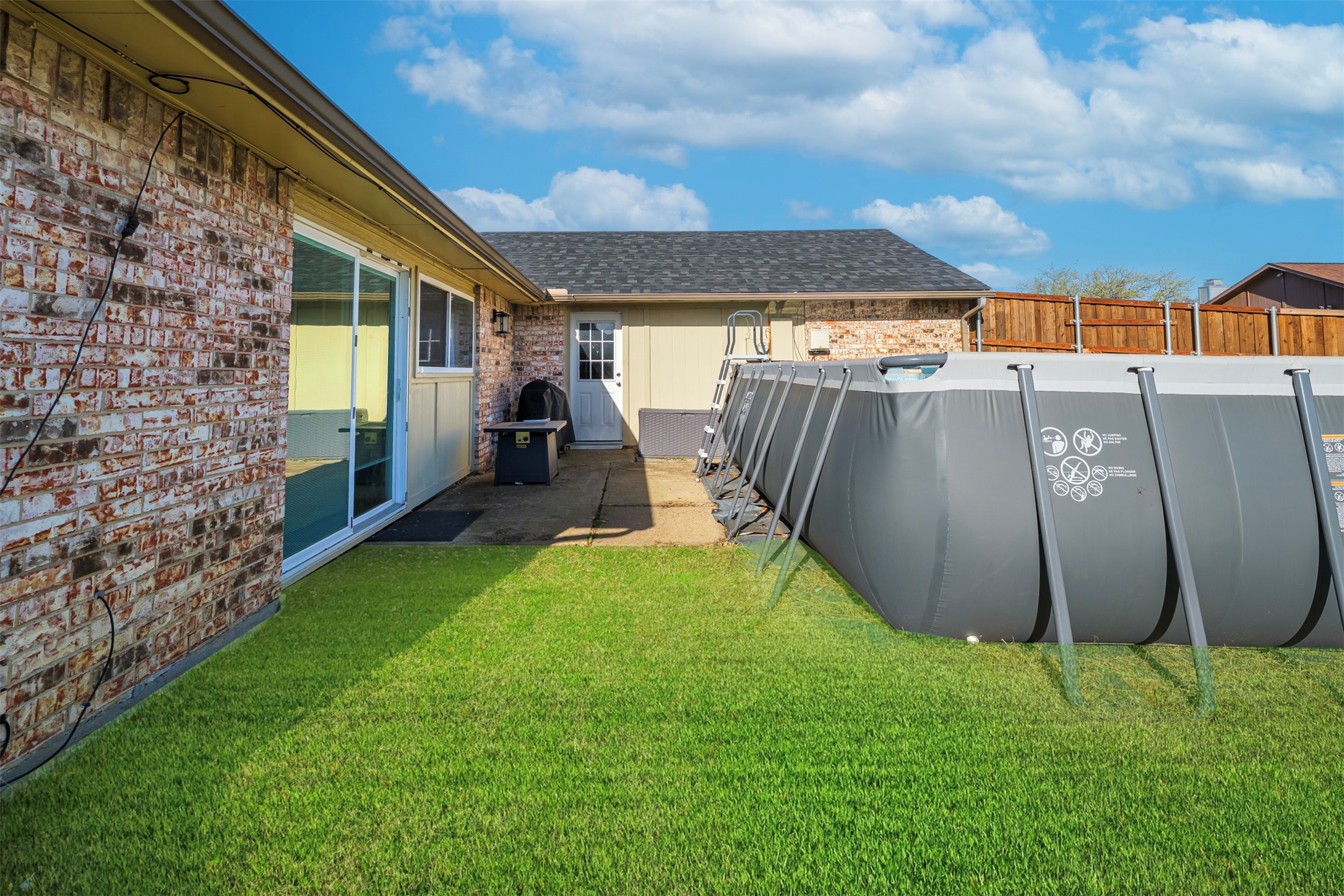 2908 Canterbury Lane