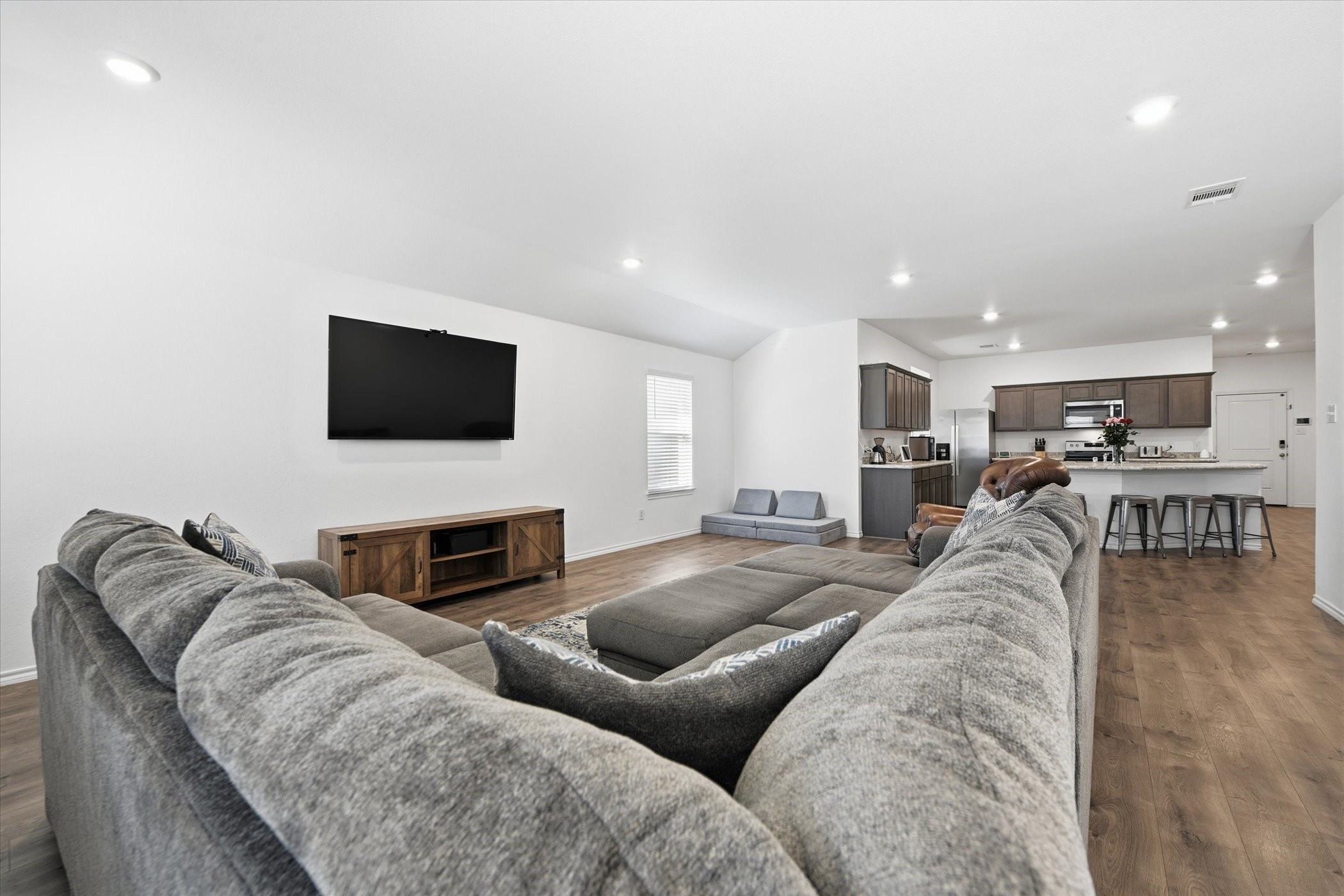 3612 Cody Lane