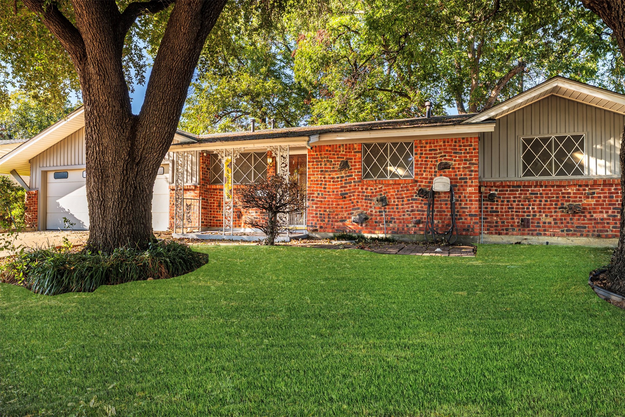 4557 Dee Lane Haltom City TX
