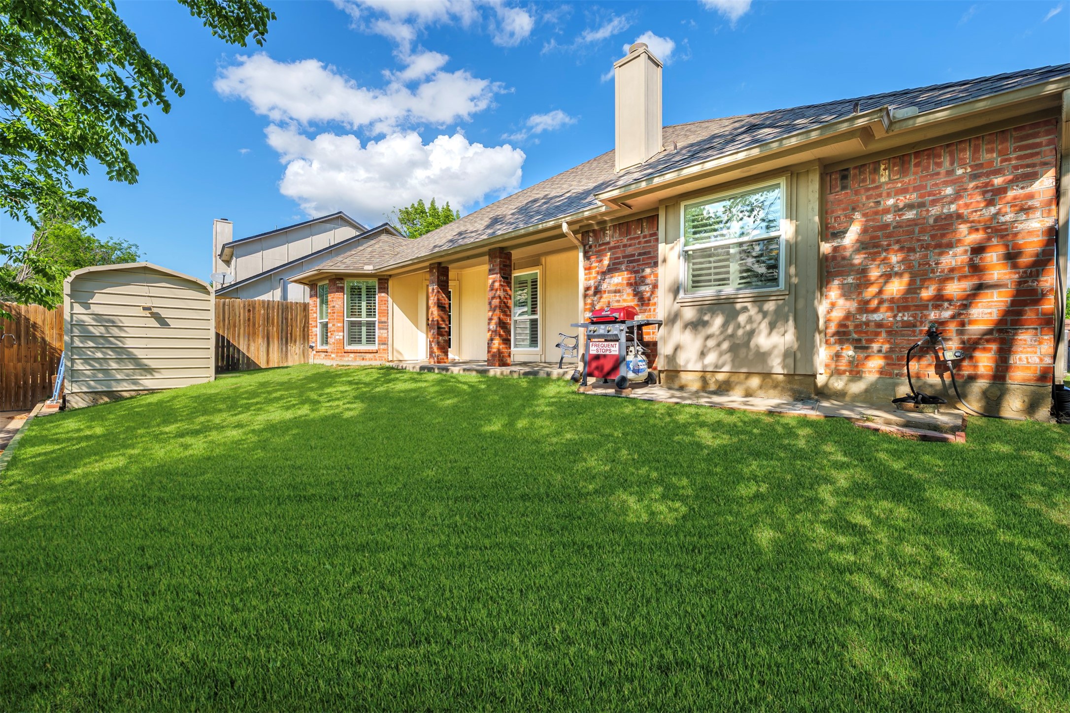 6729 Lucas Lane