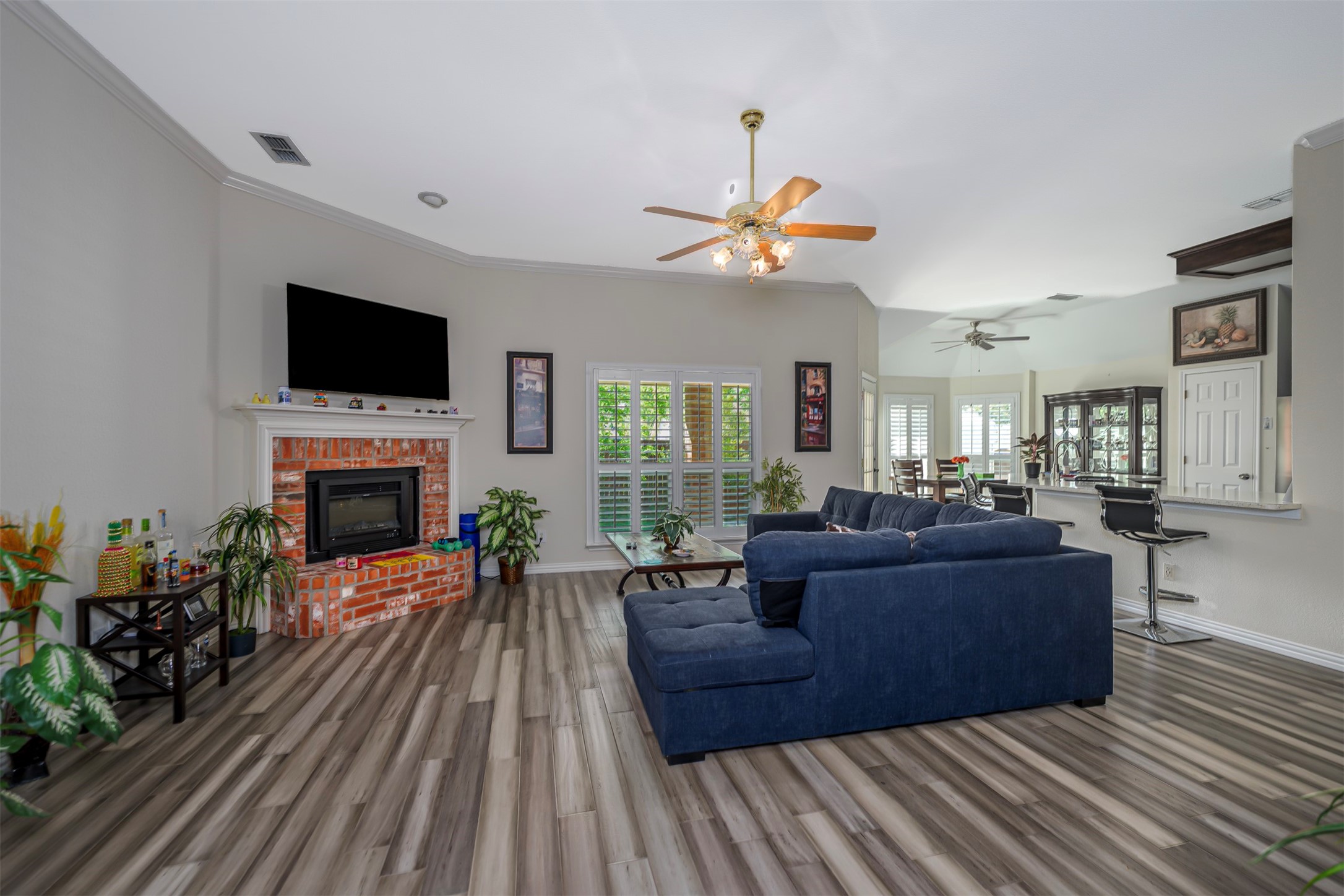 6729 Lucas Lane