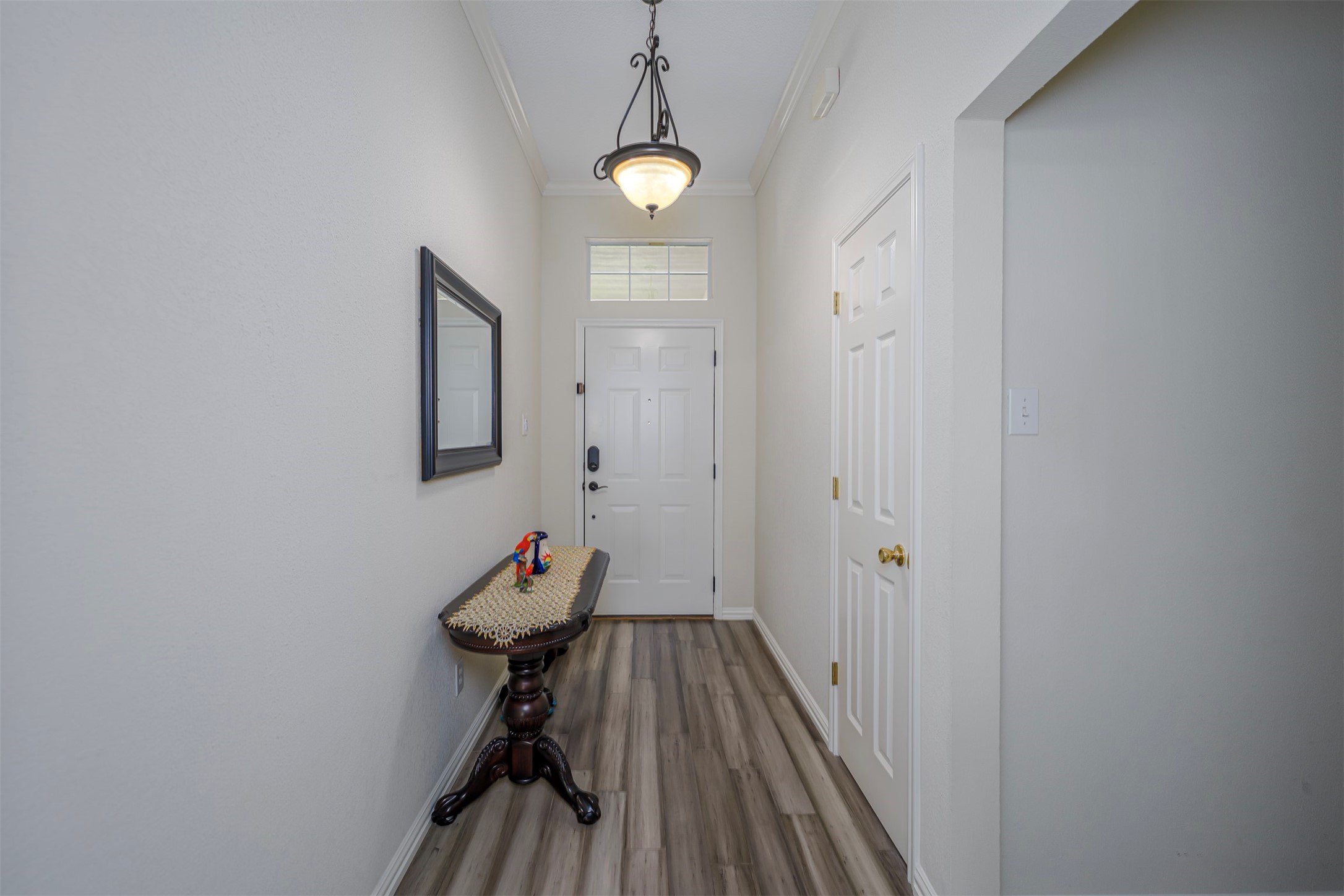 6729 Lucas Lane
