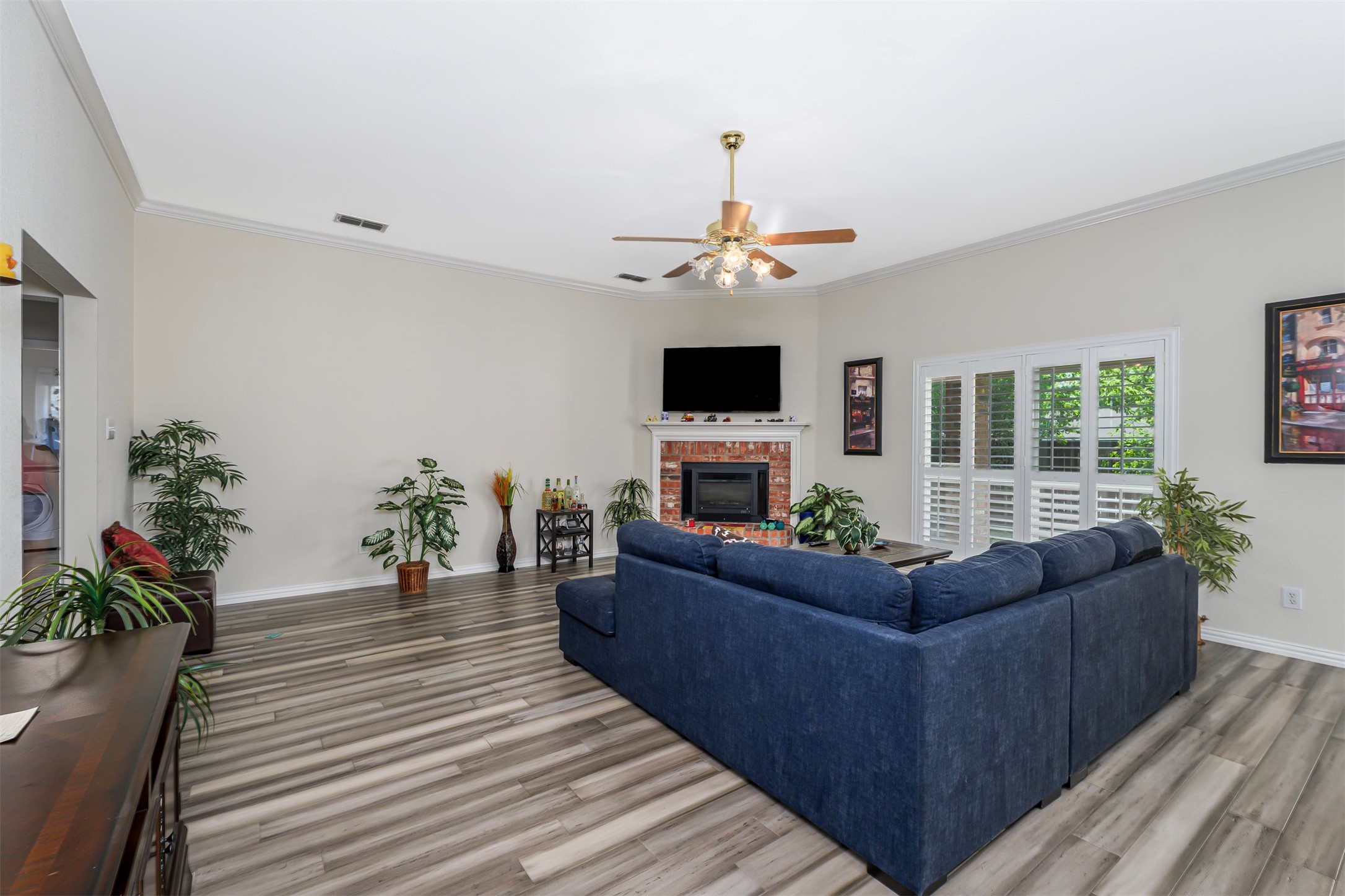 6729 Lucas Lane