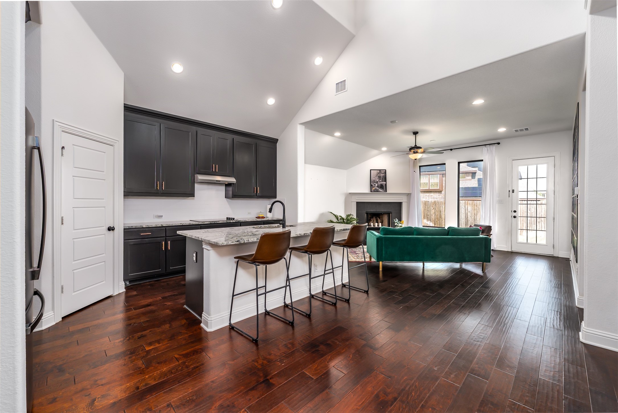 279 Moonshadow Drive