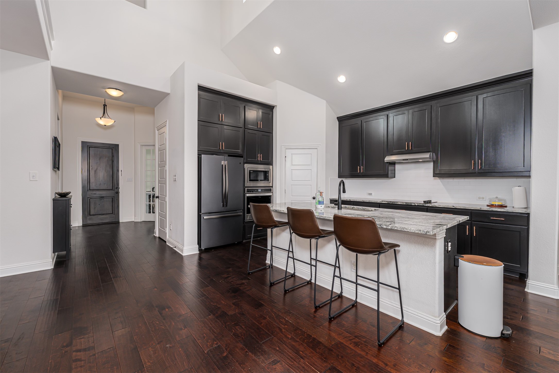 279 Moonshadow Drive