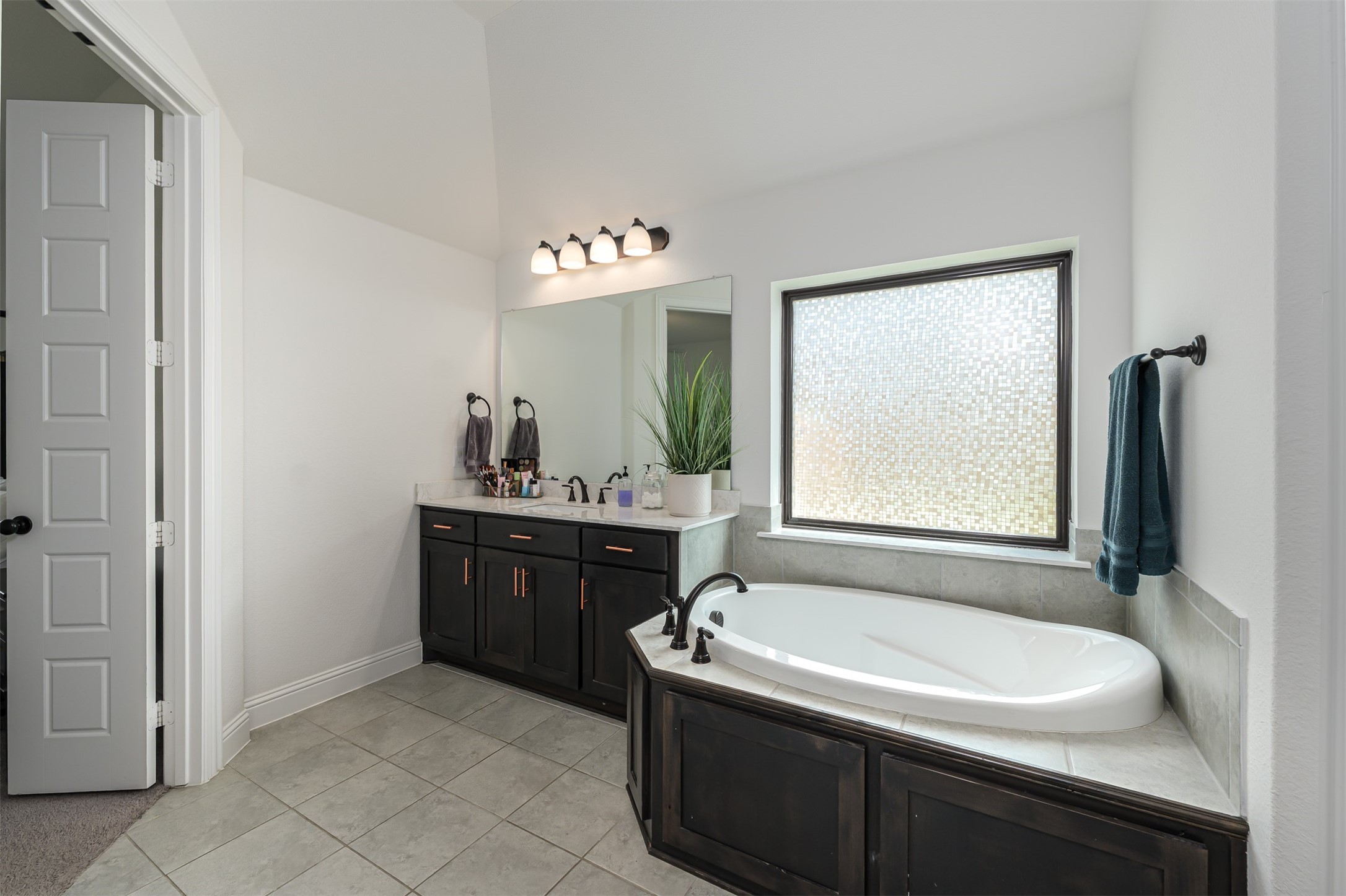 279 Moonshadow Drive