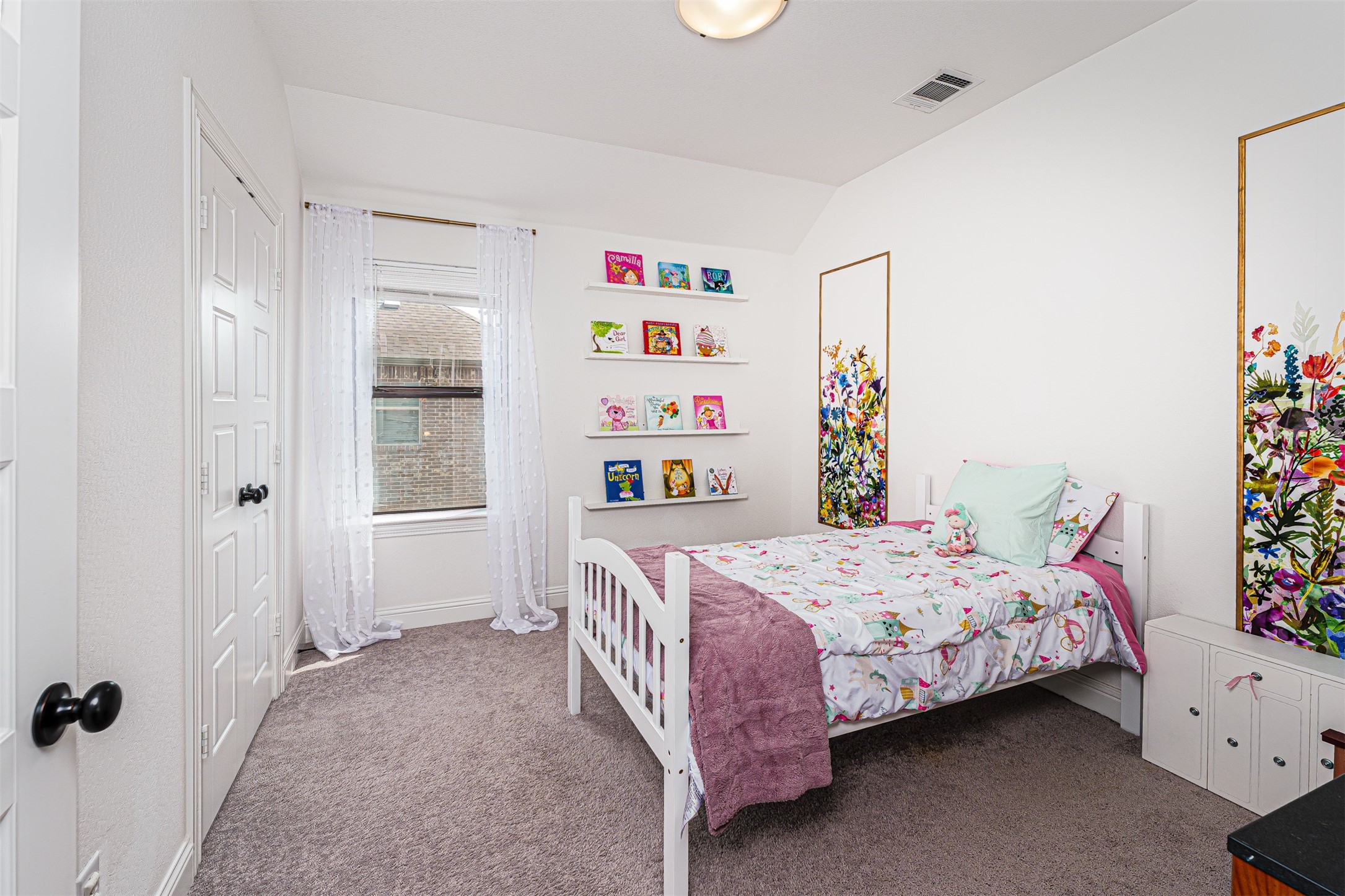 279 Moonshadow Drive