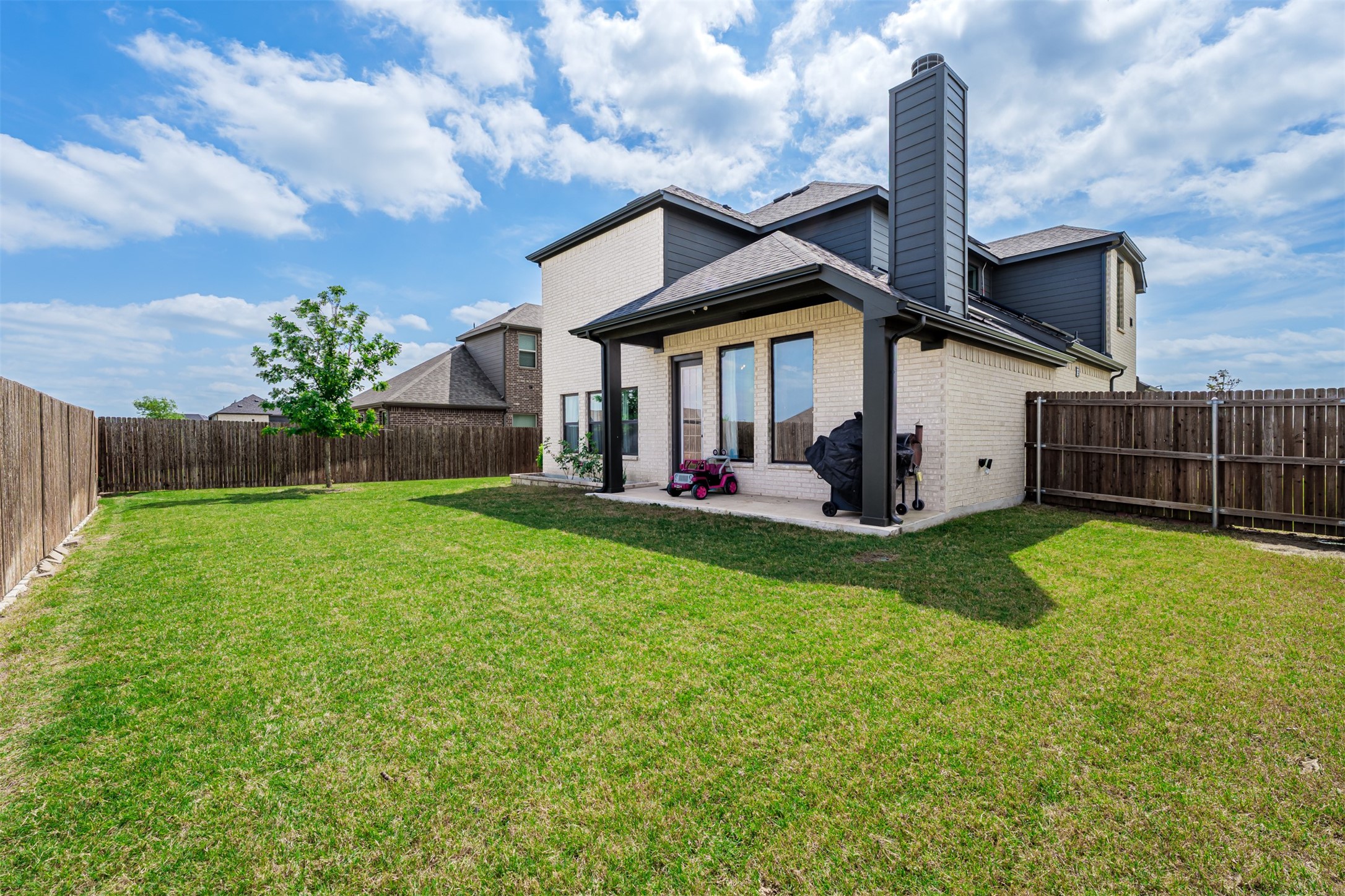 279 Moonshadow Drive