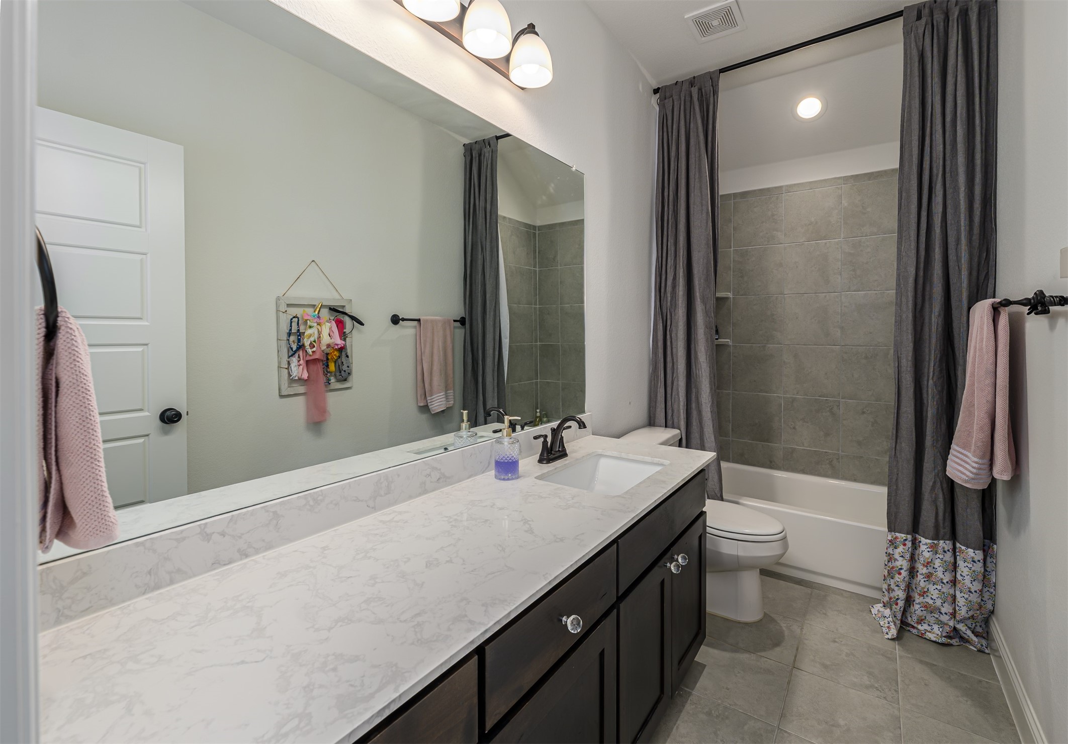 279 Moonshadow Drive