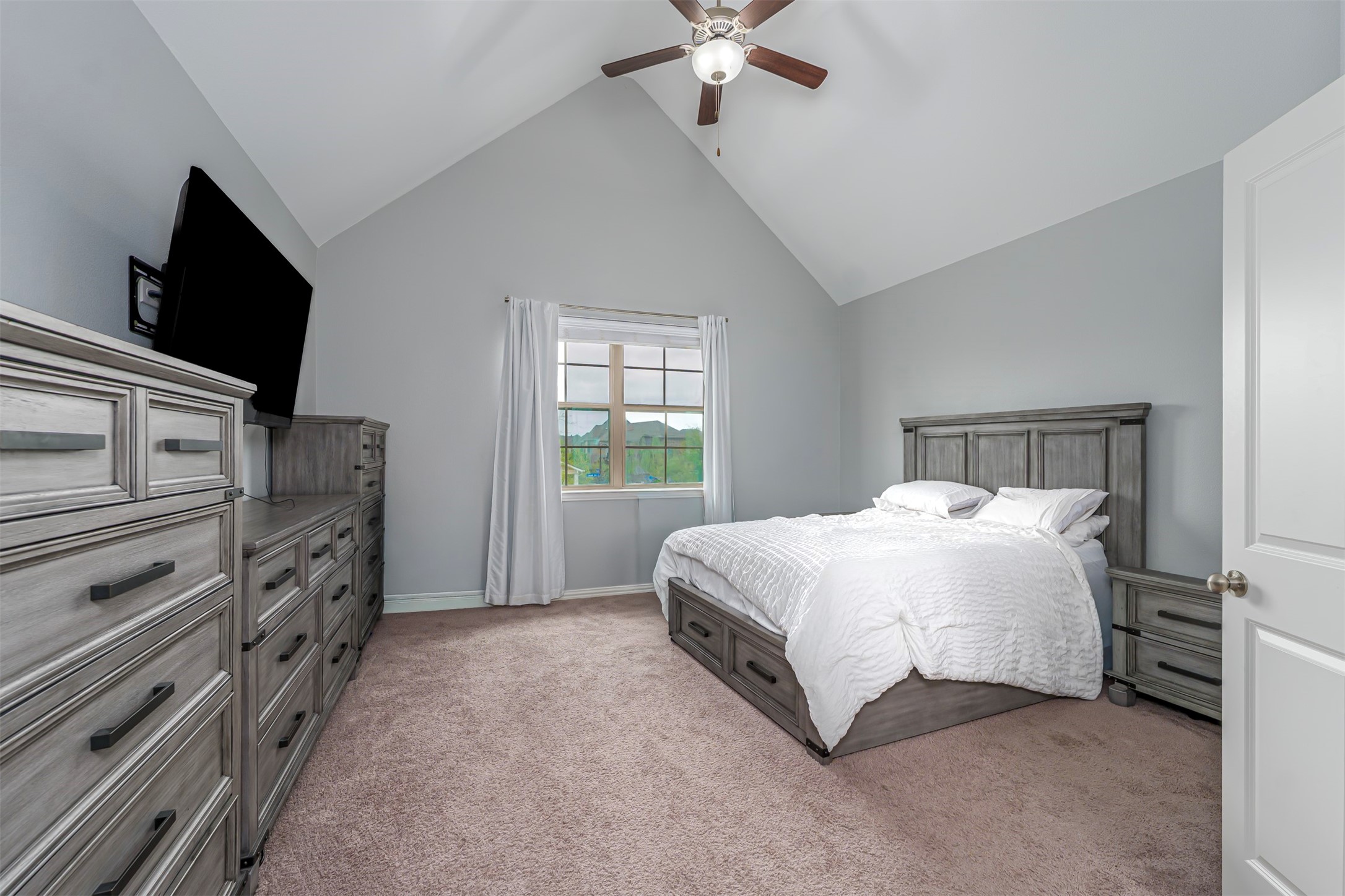 4202 Cascade Sky Drive