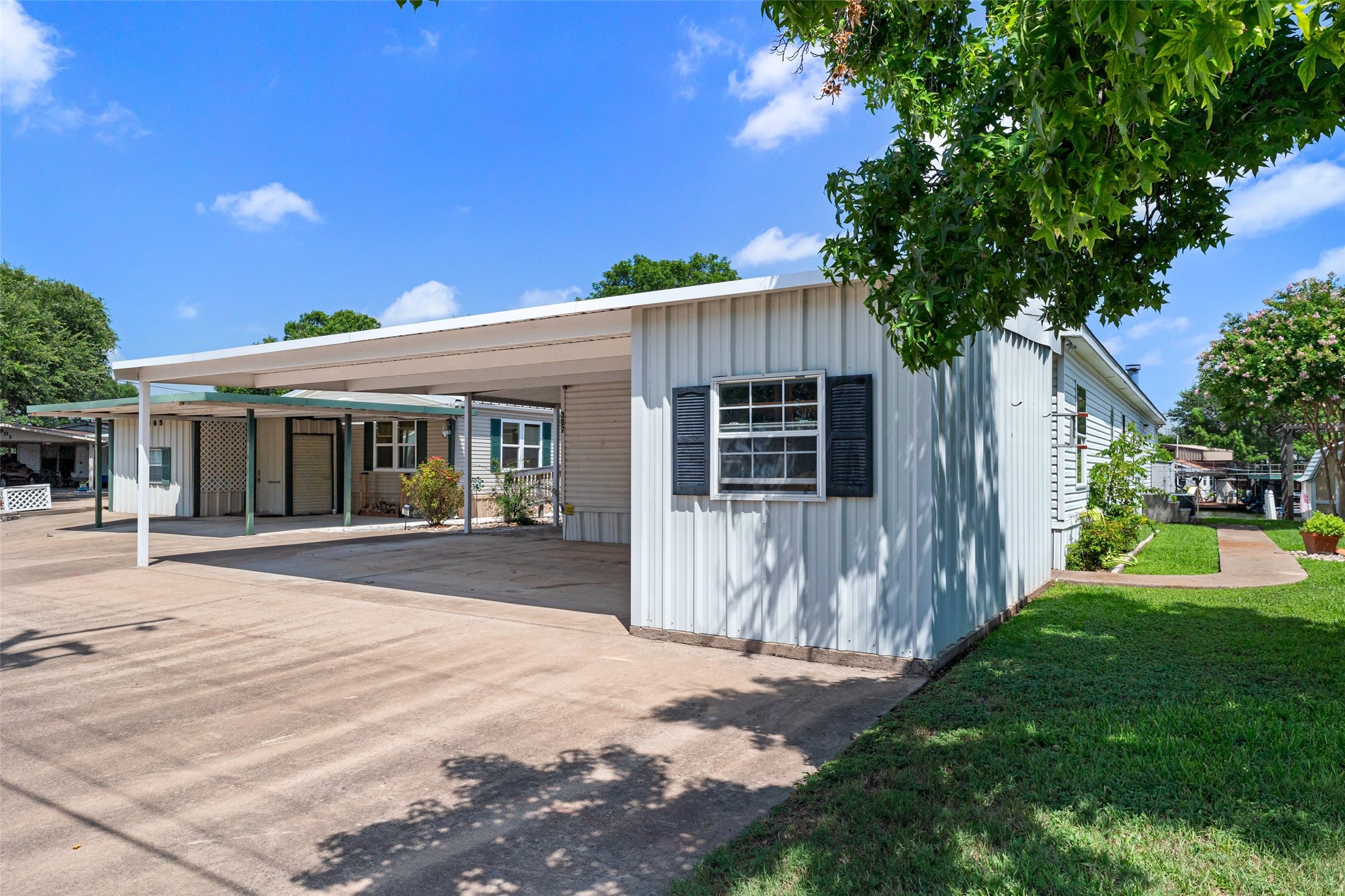 307 Brazos Harbor Drive