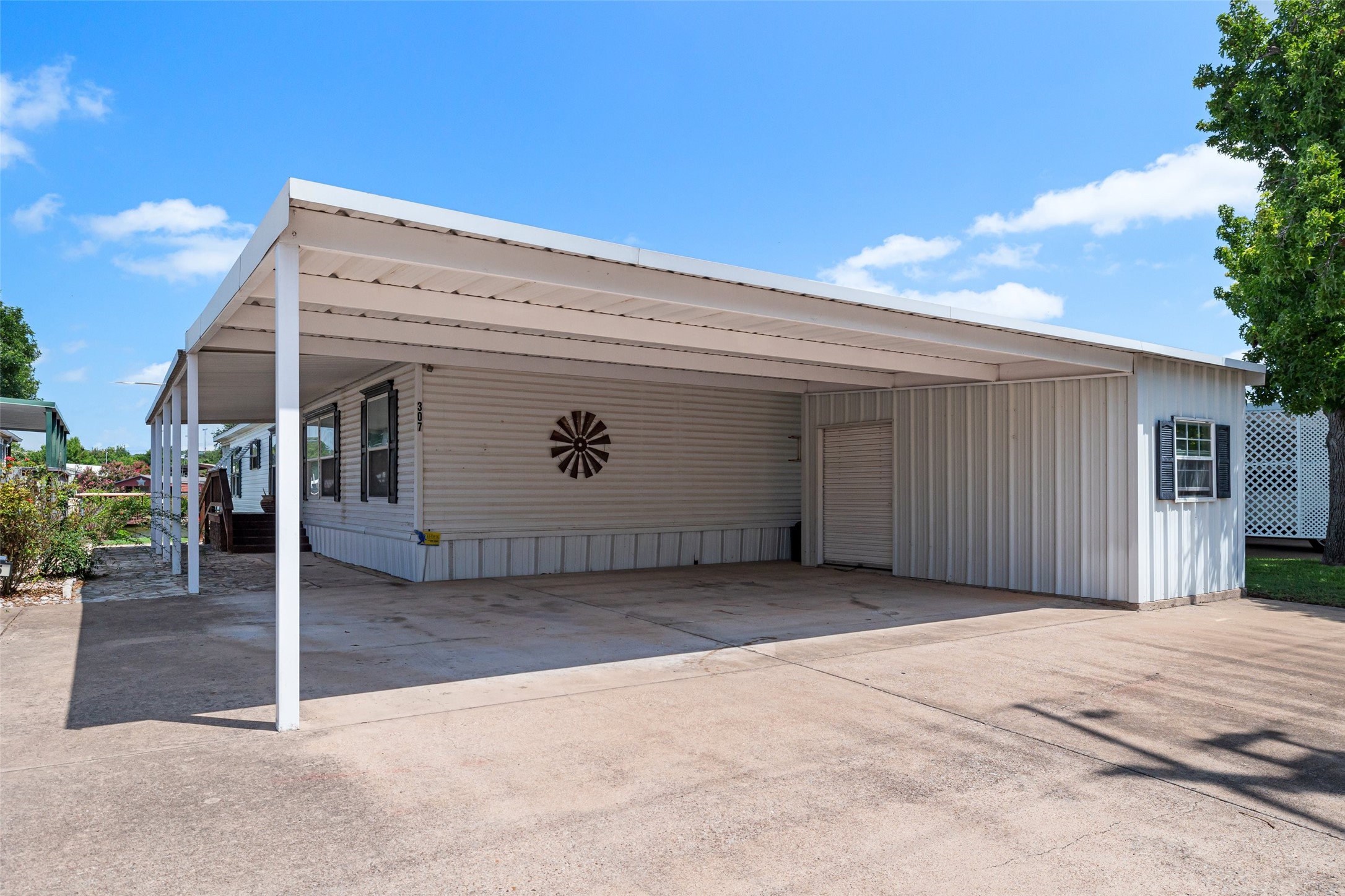 307 Brazos Harbor Drive