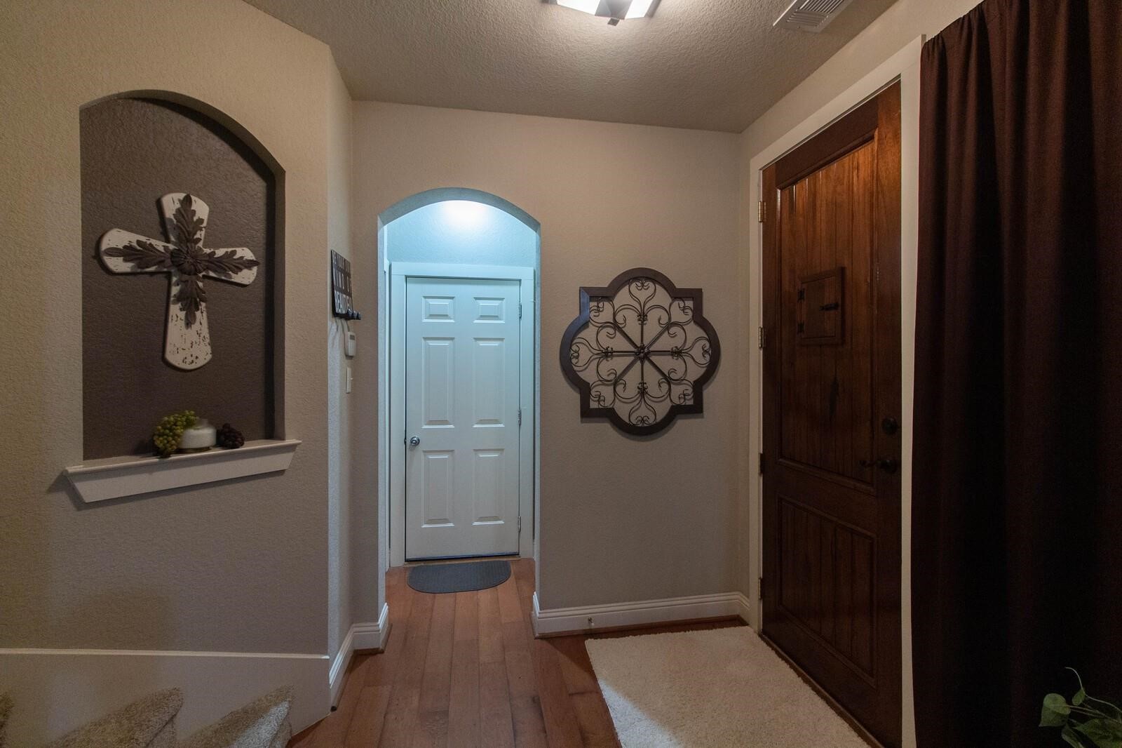 1605 Brook Glen Drive