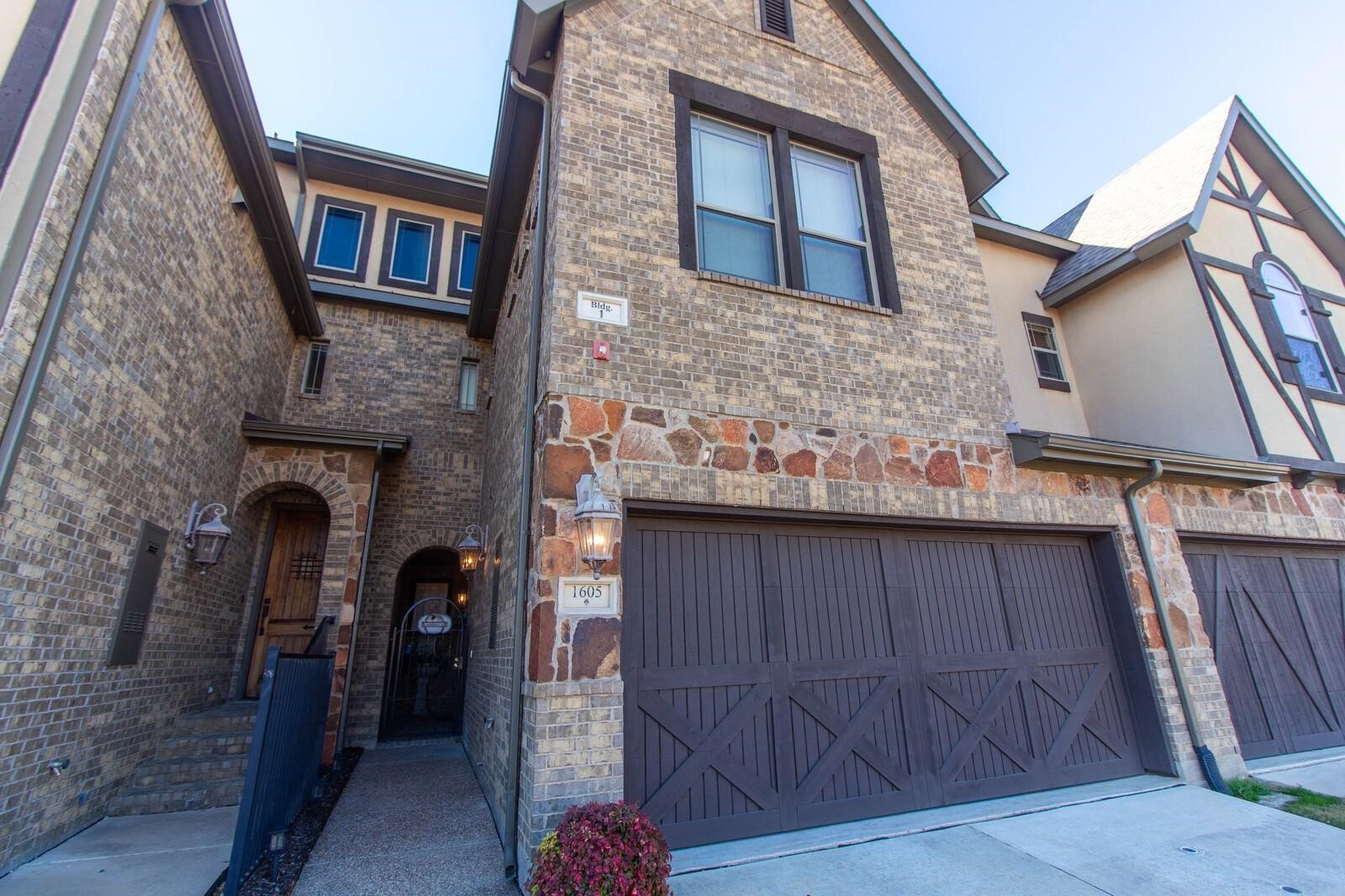 1605 Brook Glen Drive