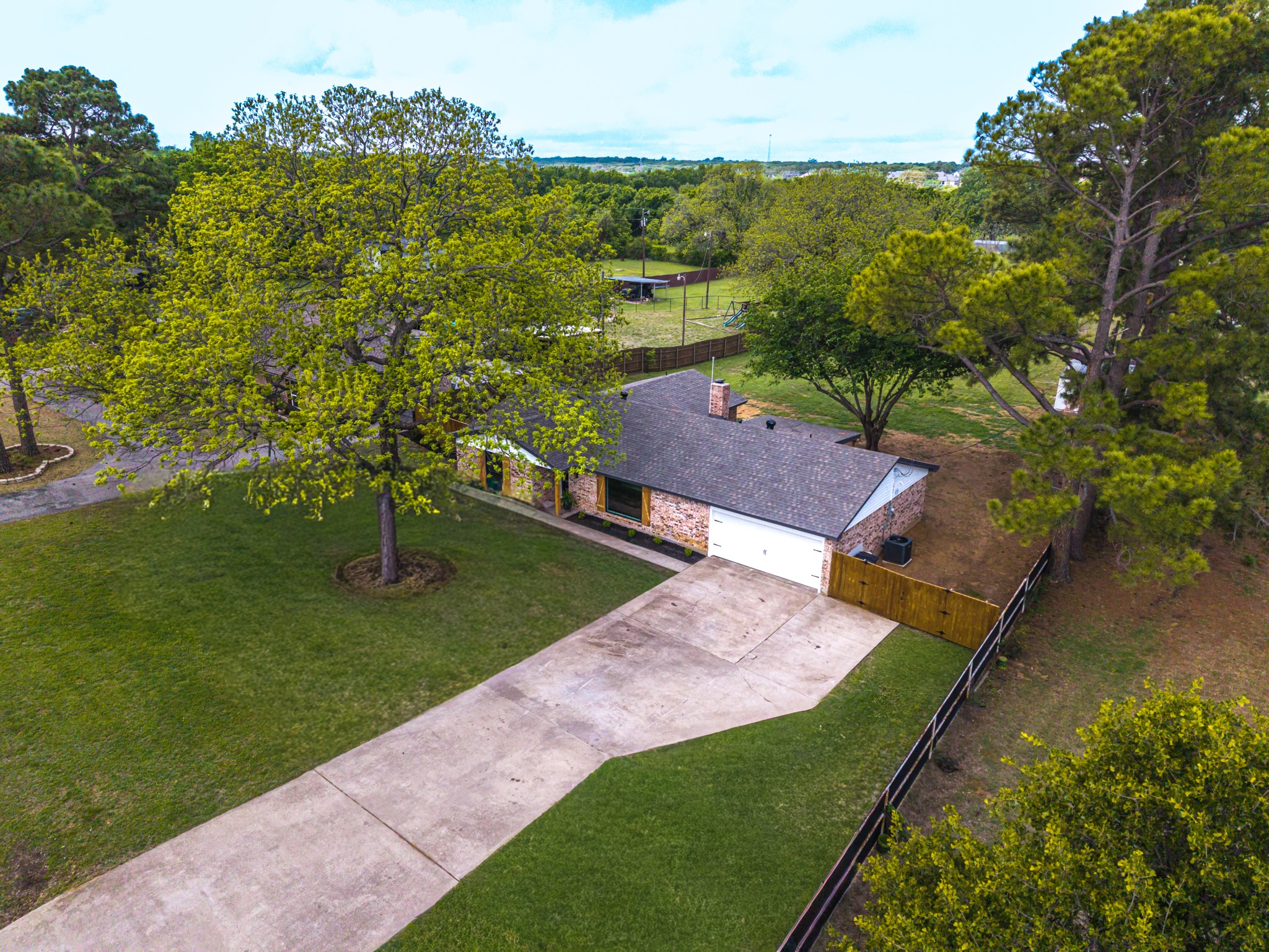 2004 Tarver Road